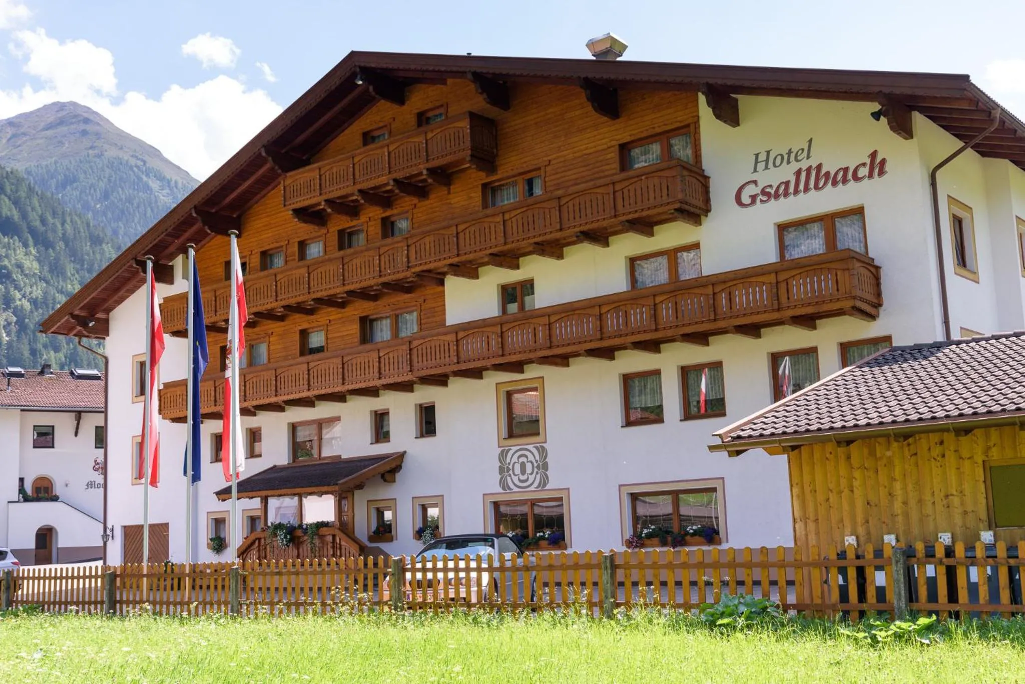 Facade/entrance in Hotel Gsallbach