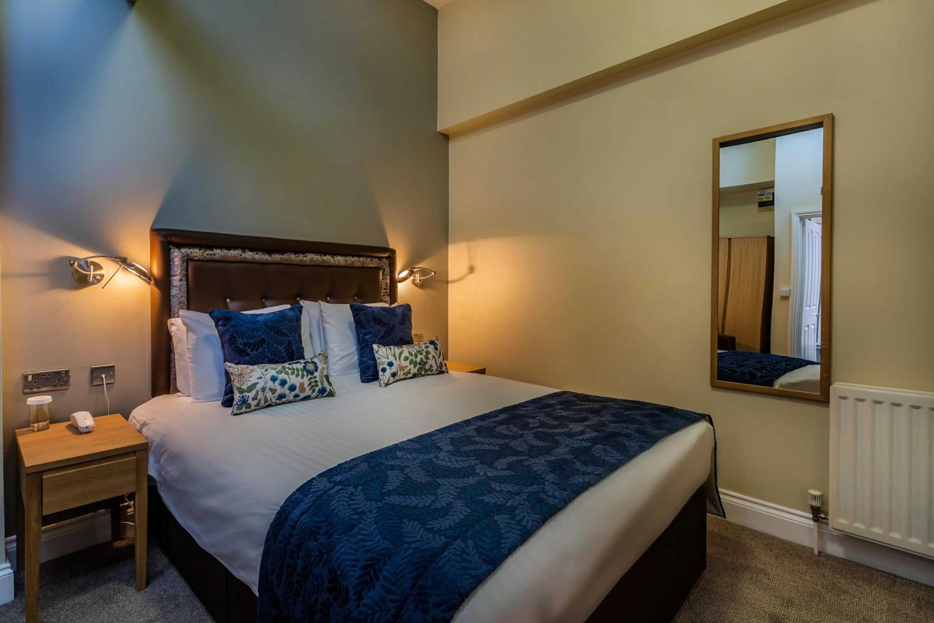 Bed in The Golden Lion Hotel, St Ives, Cambridgeshire - The Coaching Inn Group