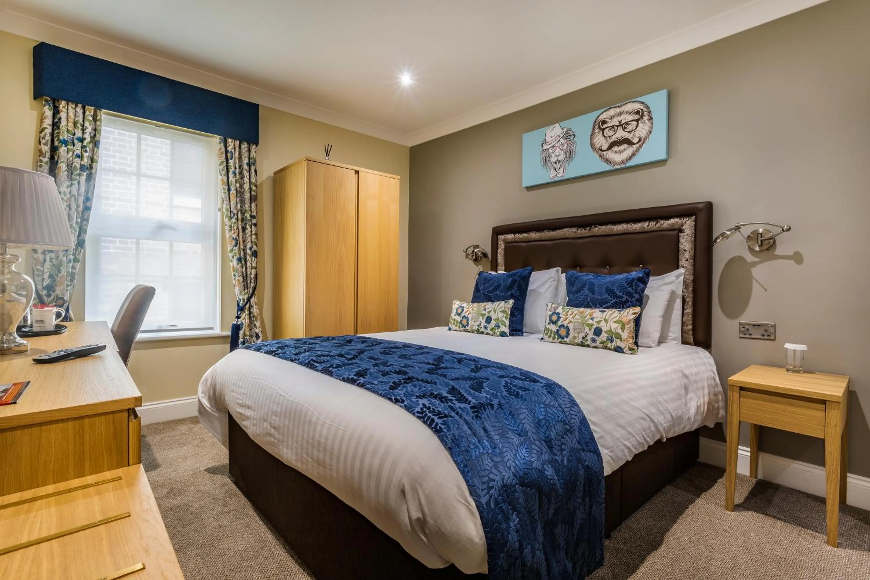 Bed in The Golden Lion Hotel, St Ives, Cambridgeshire - The Coaching Inn Group