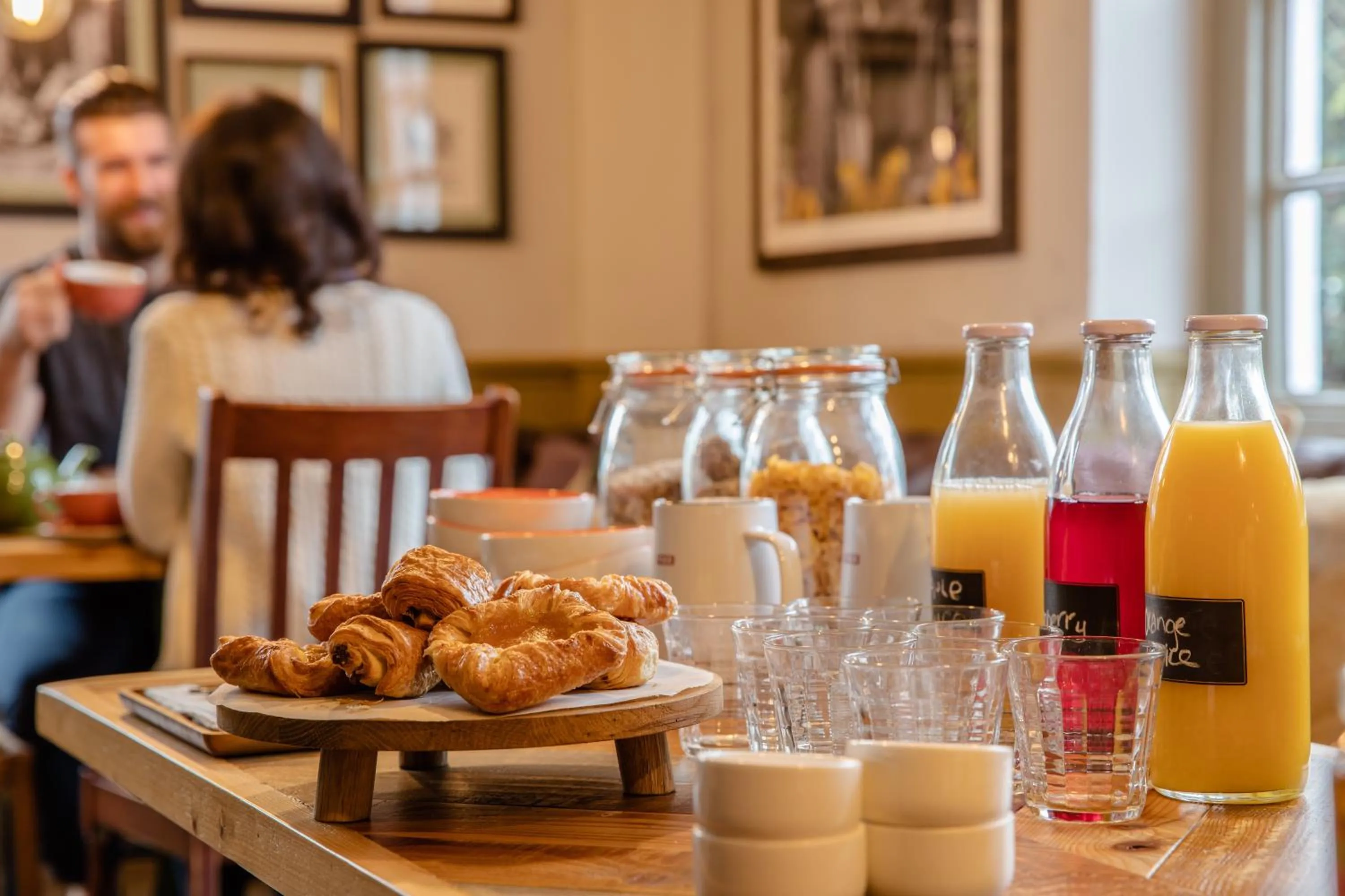 Restaurant/places to eat in The Bear Esher