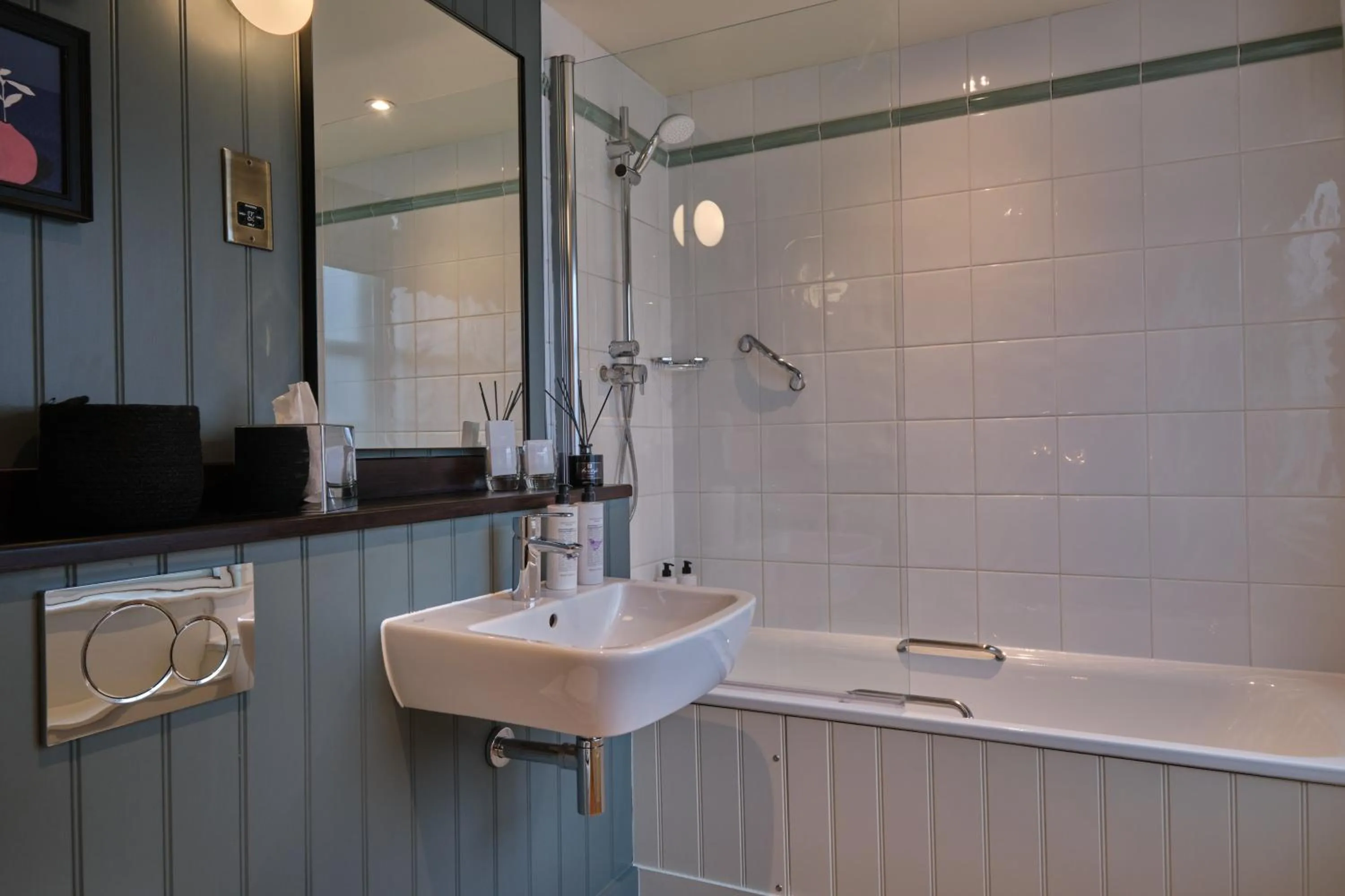 Bathroom in The Bear Esher