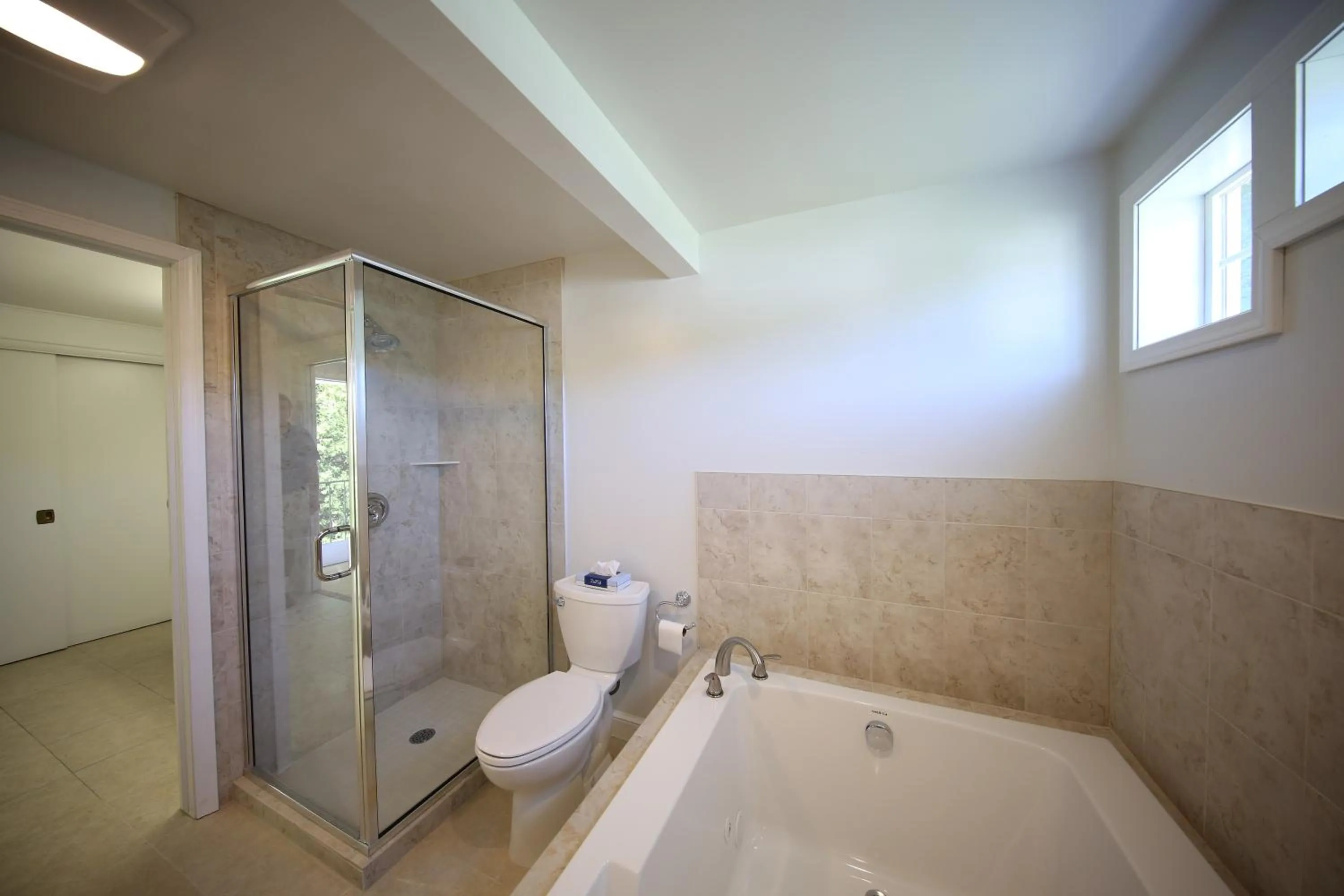 Toilet in Colonial Inn Harbor Springs