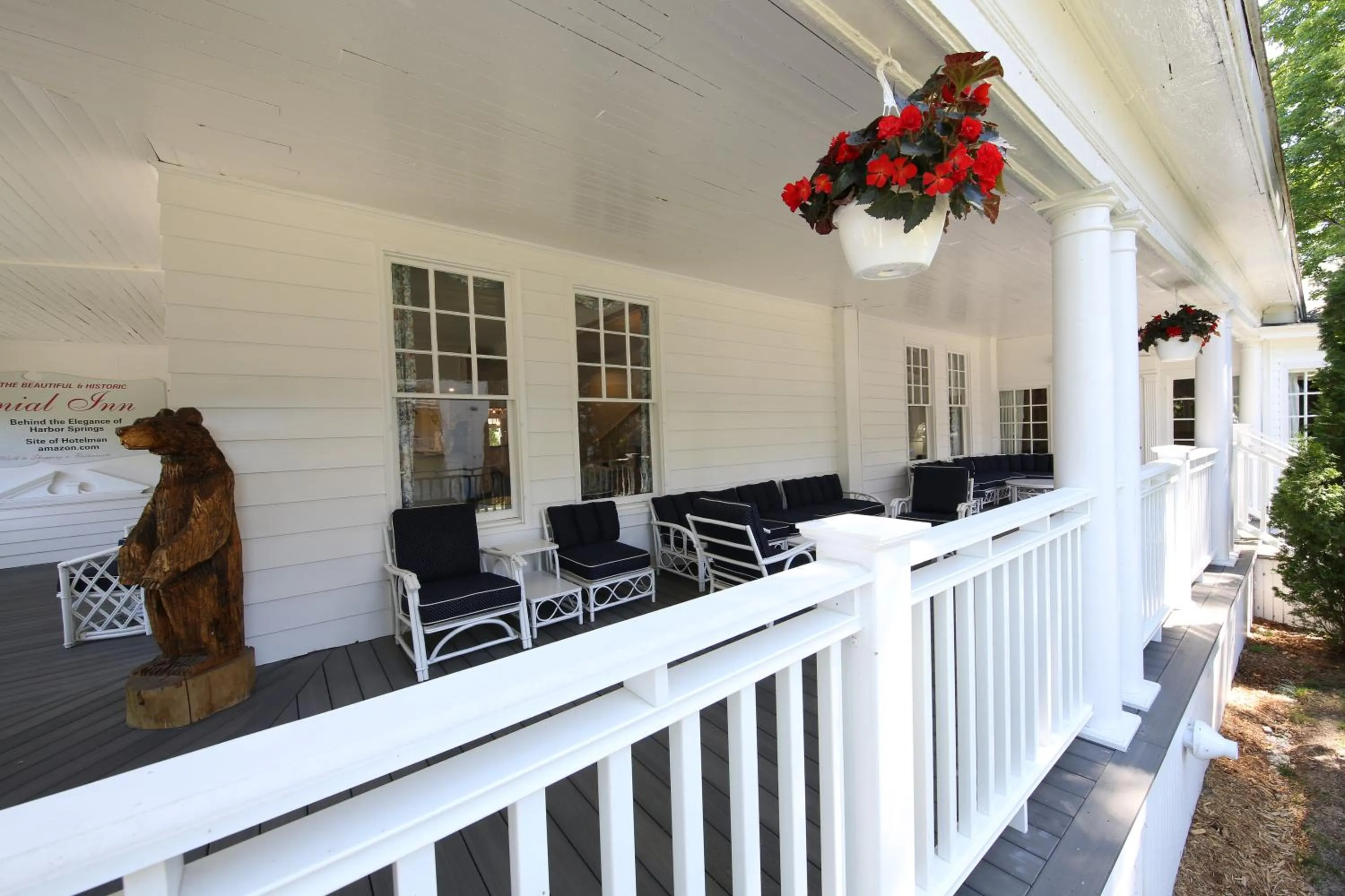Patio in Colonial Inn Harbor Springs