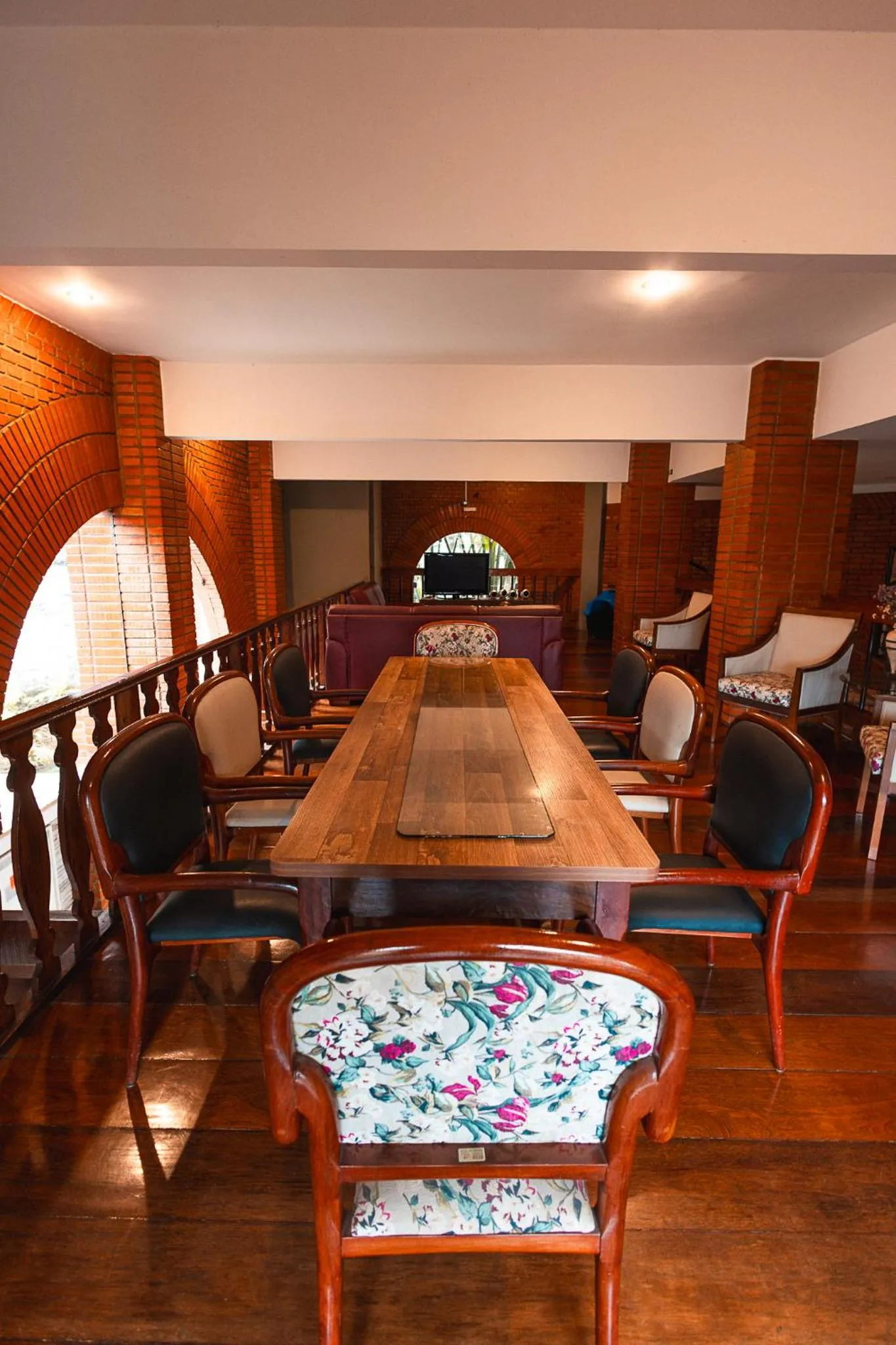 Seating area in Hotel Verdes Mares