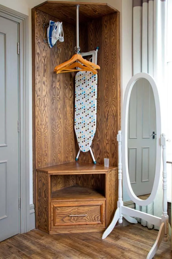 furniture in Ye Olde Fighting Cocks