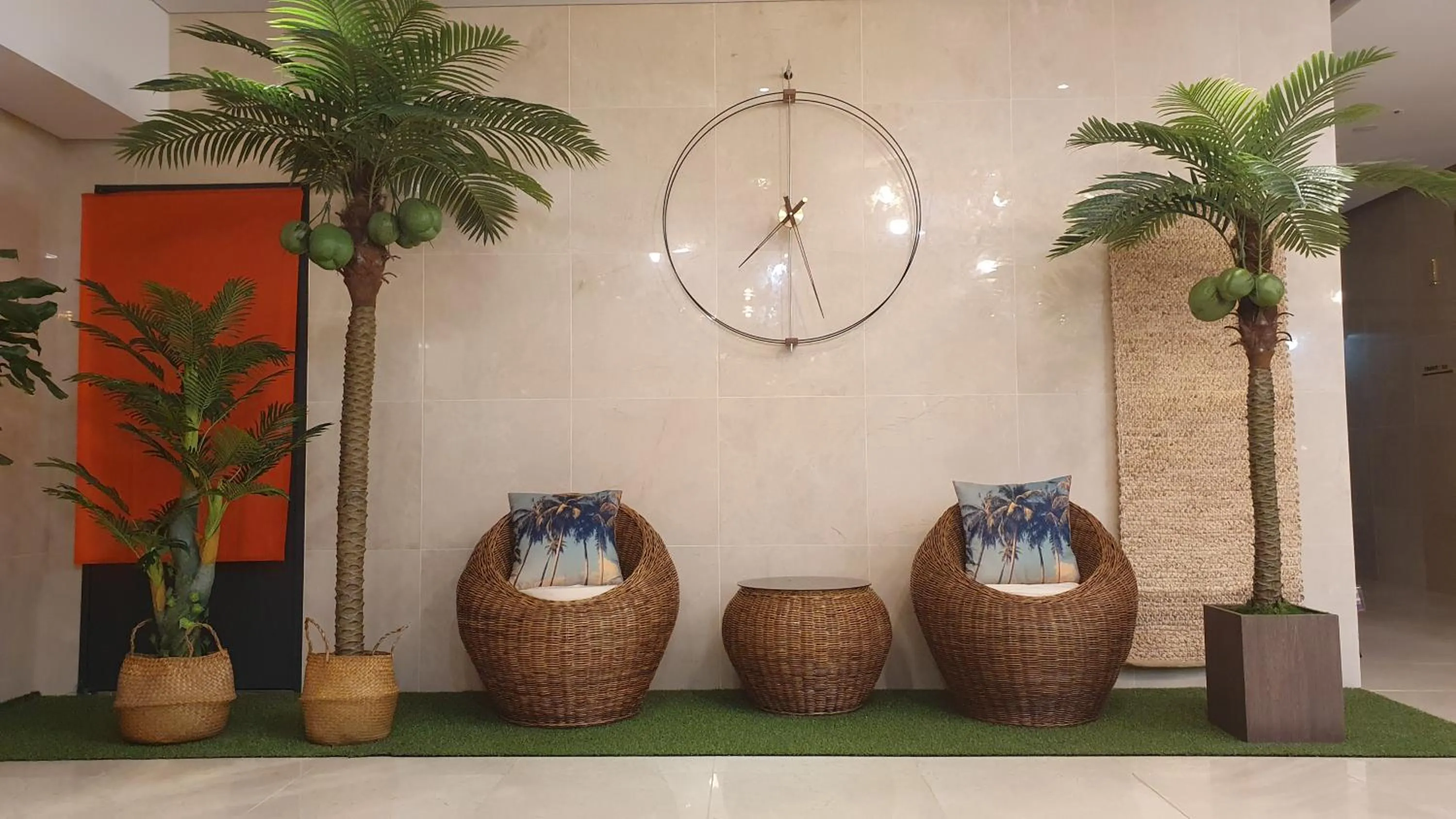 Communal lounge/ TV room in Grandmillions Hotel Seogwipo