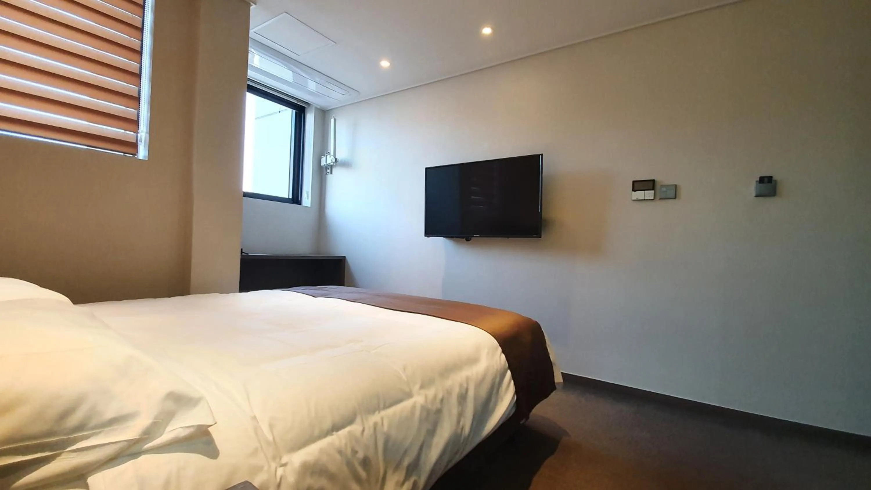 Area and facilities, Bed in Grandmillions Hotel Seogwipo