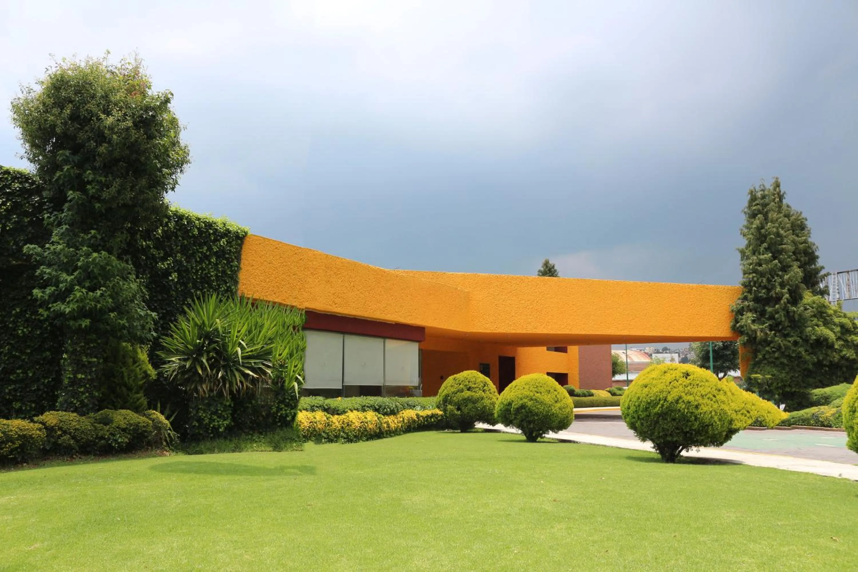 Garden in Cantalagua Inn