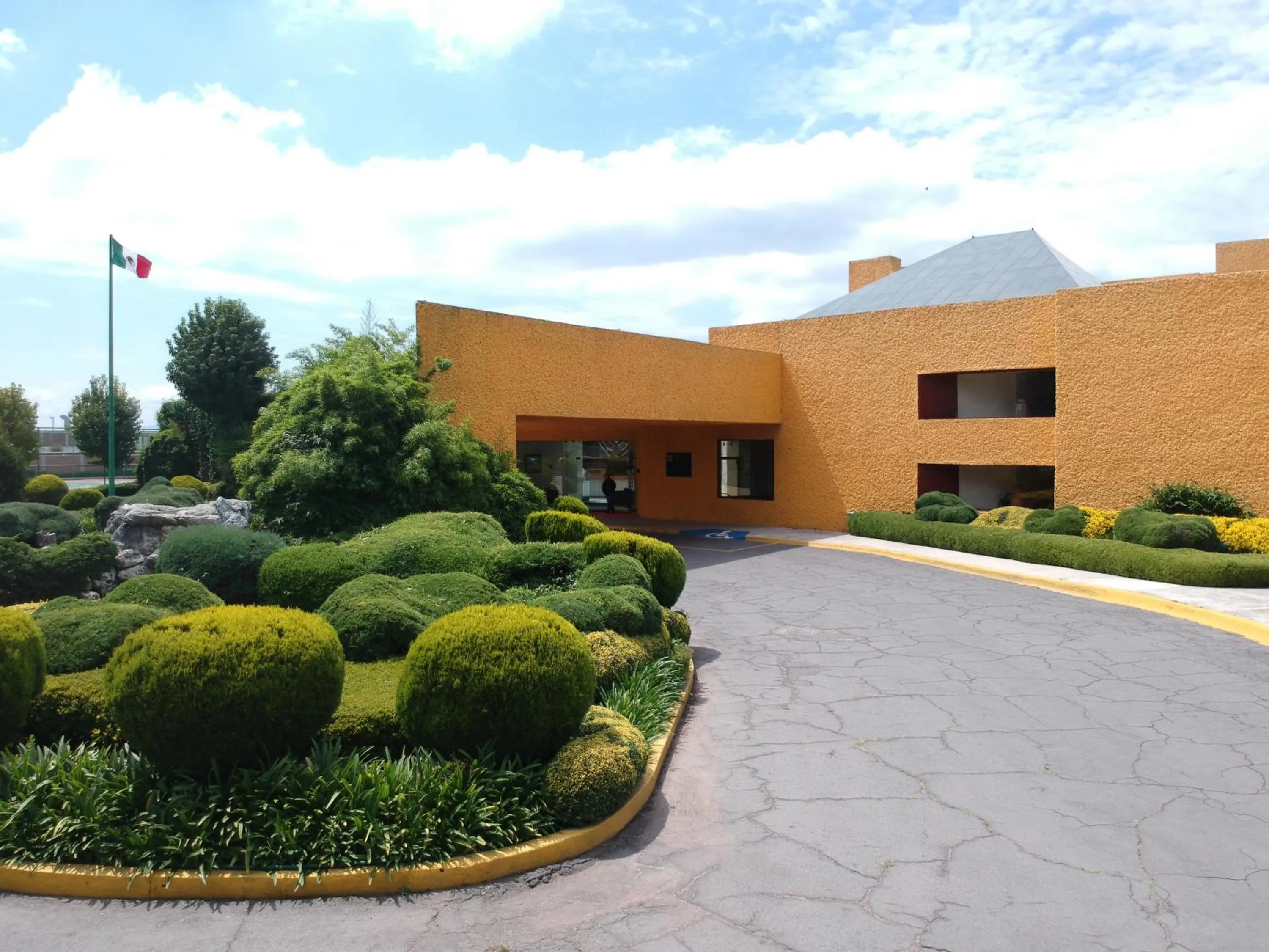 Property building in Cantalagua Inn