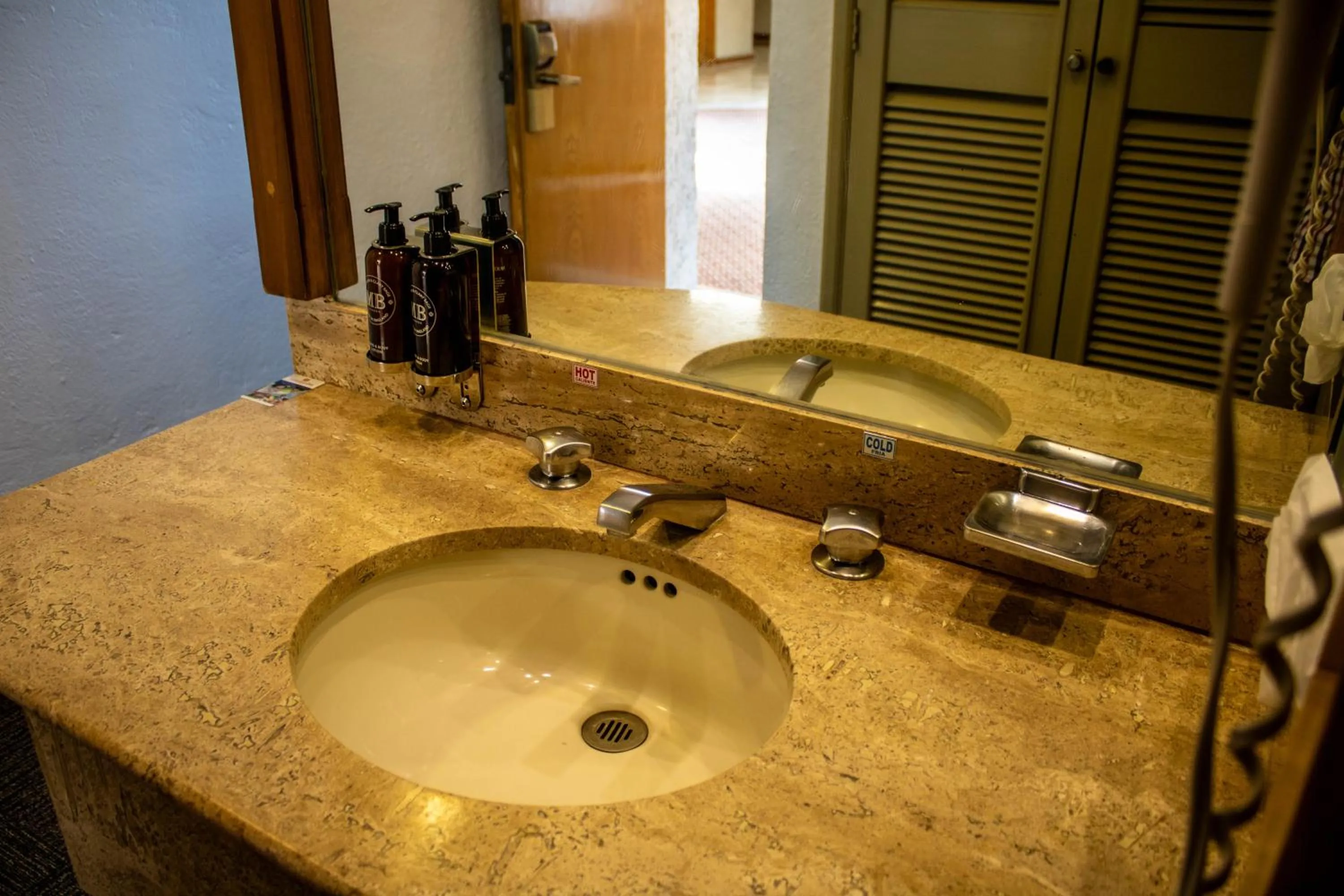 Bathroom in Cantalagua Inn