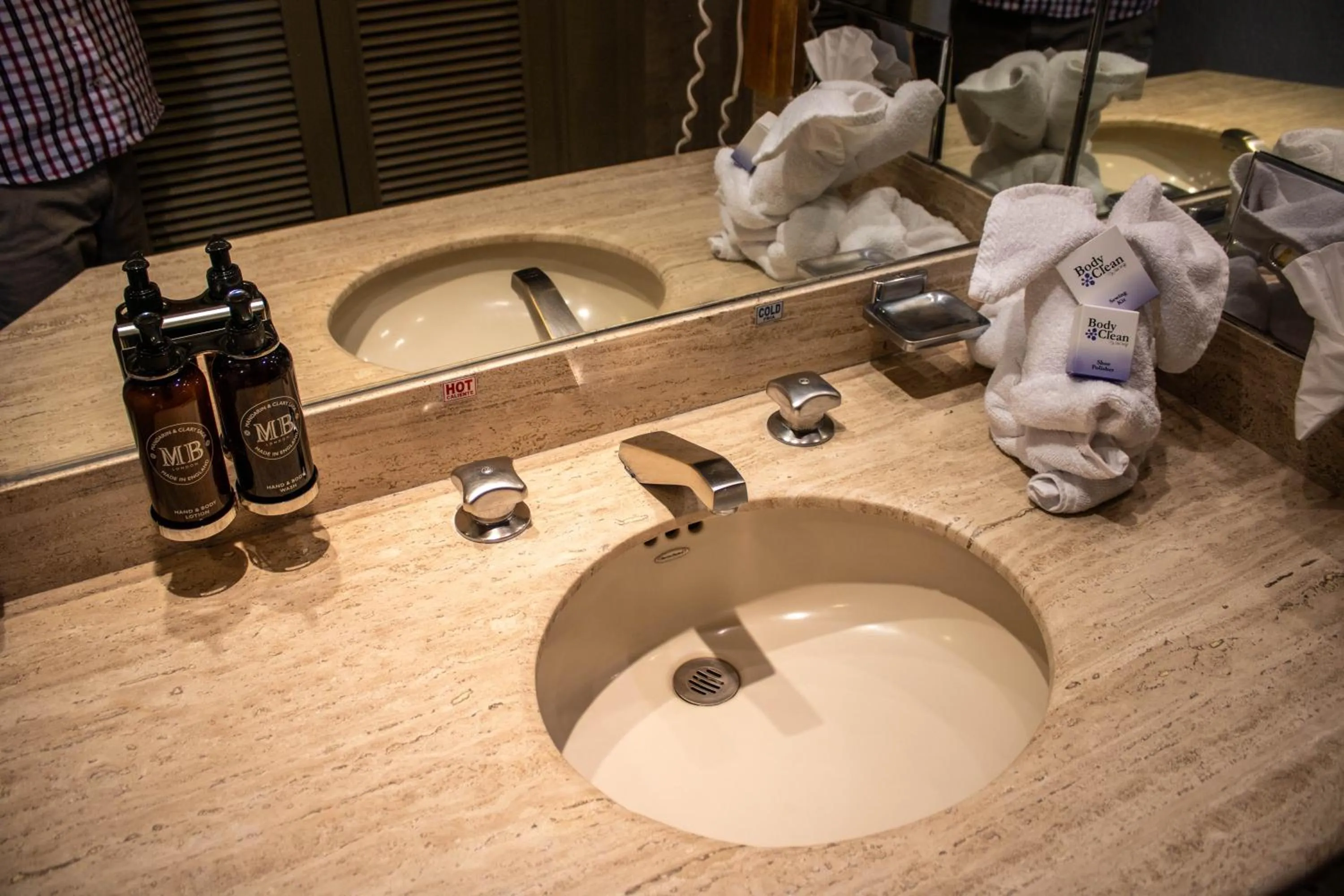 Bathroom in Cantalagua Inn