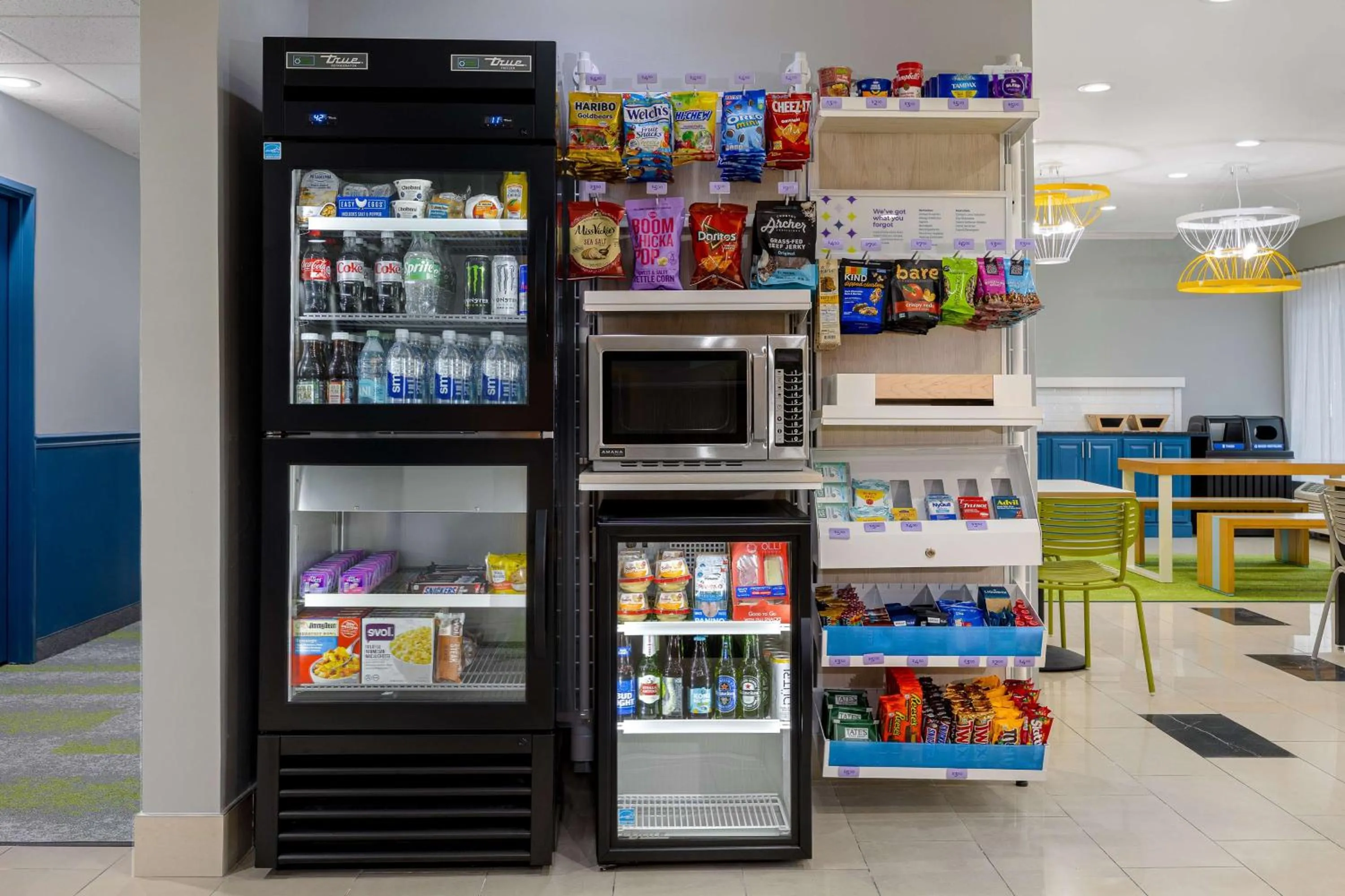 Restaurant/places to eat in Baymont by Wyndham Evansville East