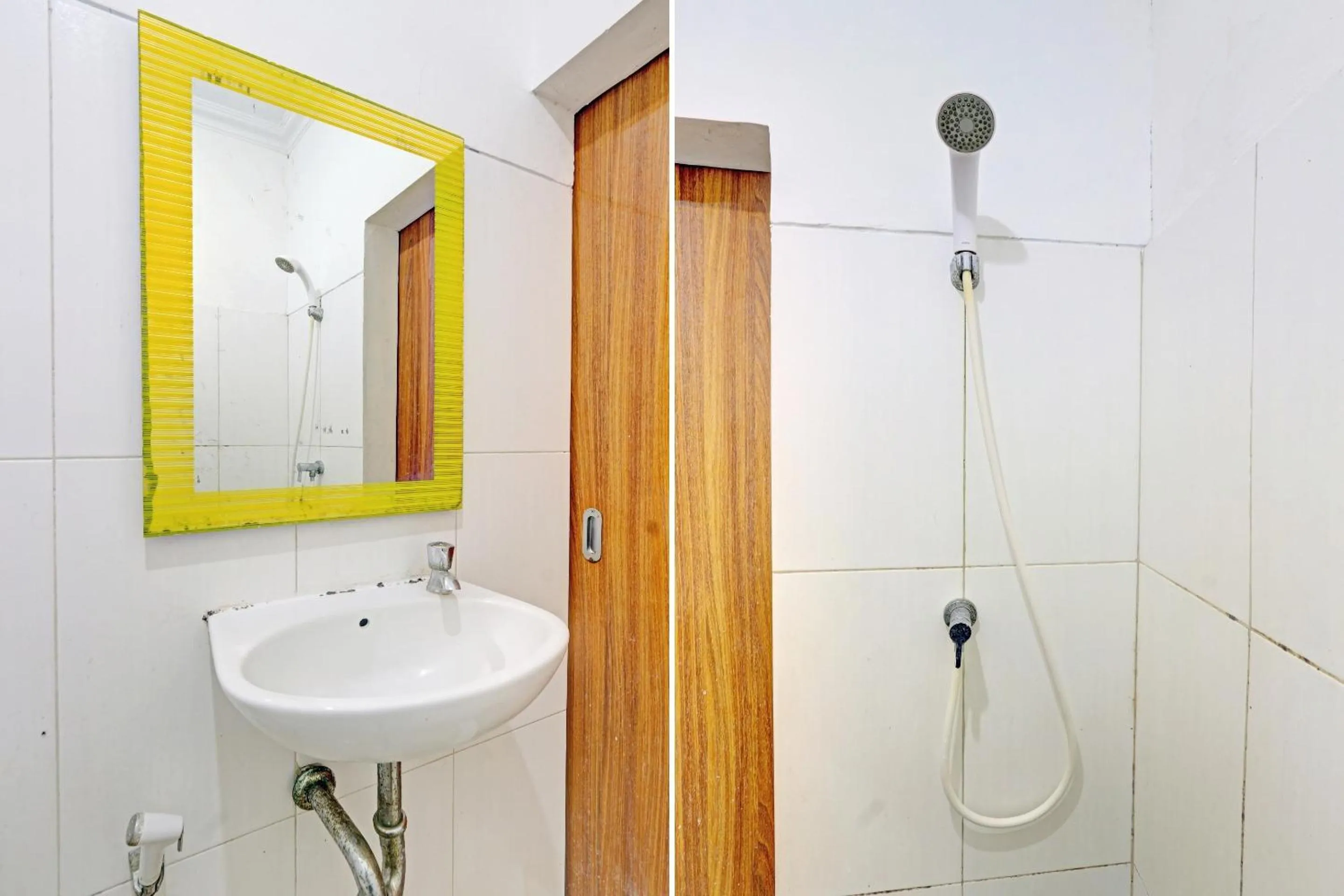 Bathroom in Hotel O Near Mall Ciputra 2