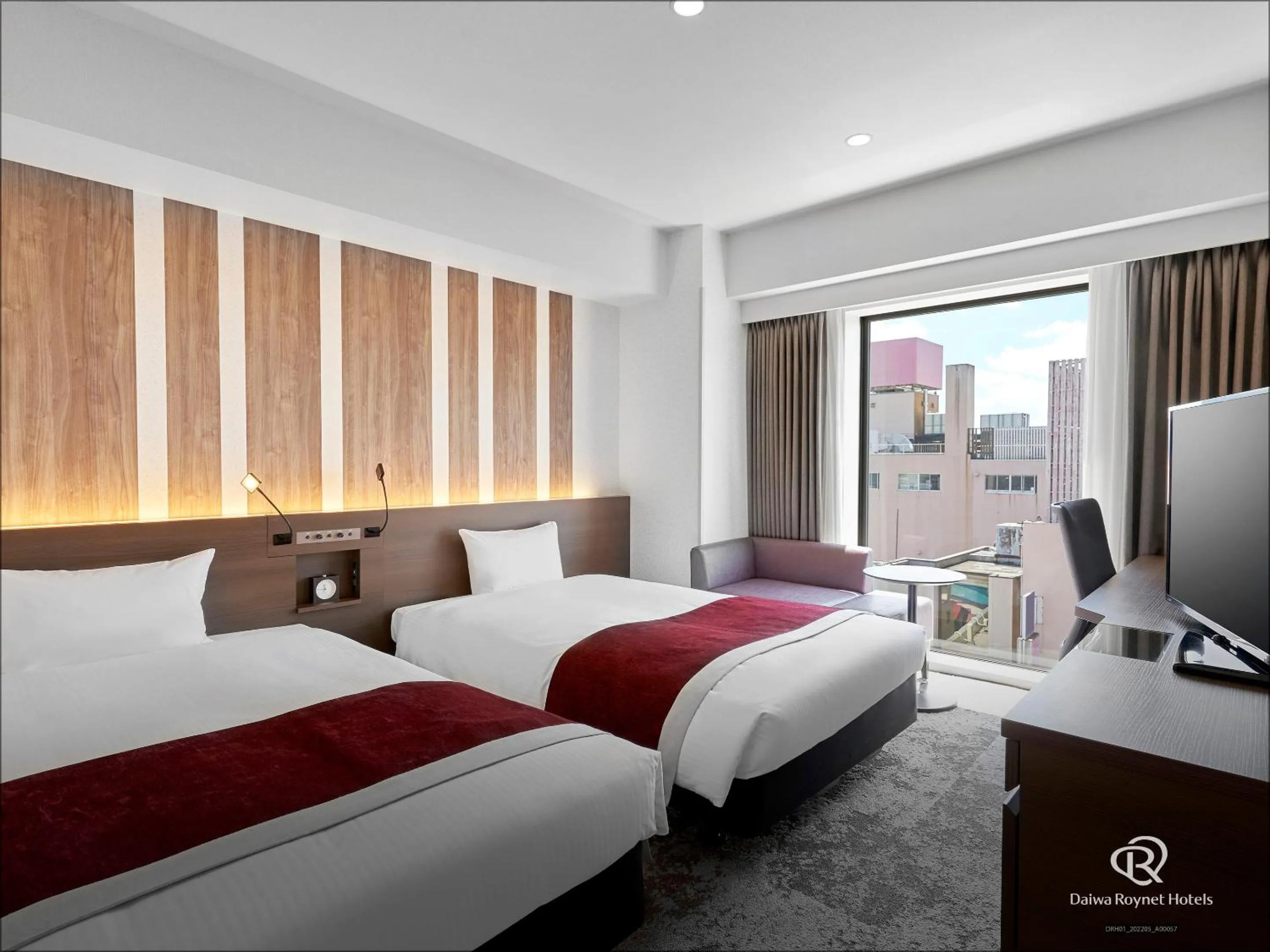 Photo of the whole room, Bed in Daiwa Roynet Hotel Aomori