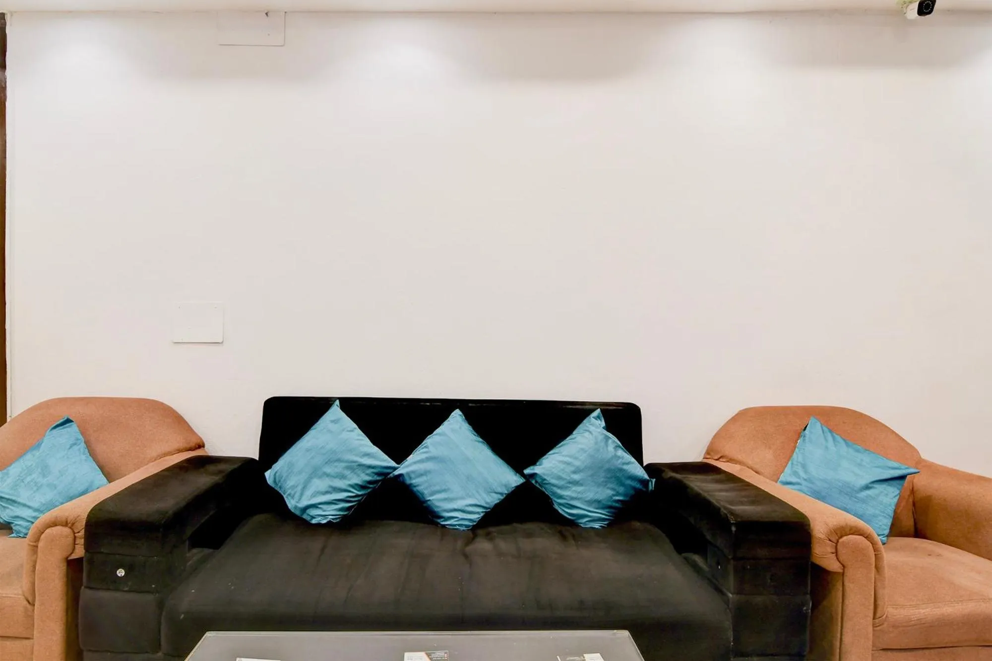 Seating area in FabHotel Seven Inn