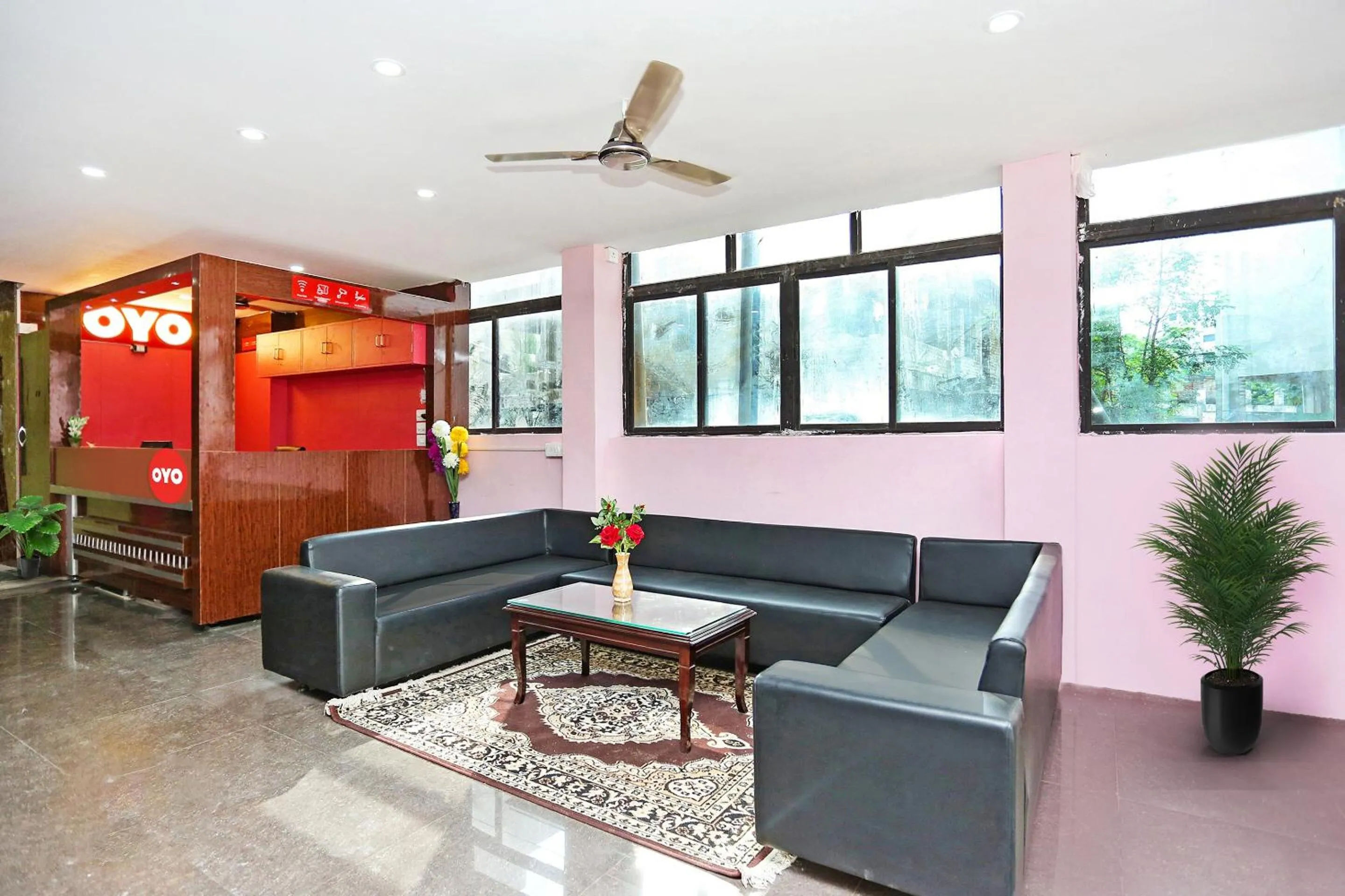 Lobby or reception in Collection O Aryan hotel