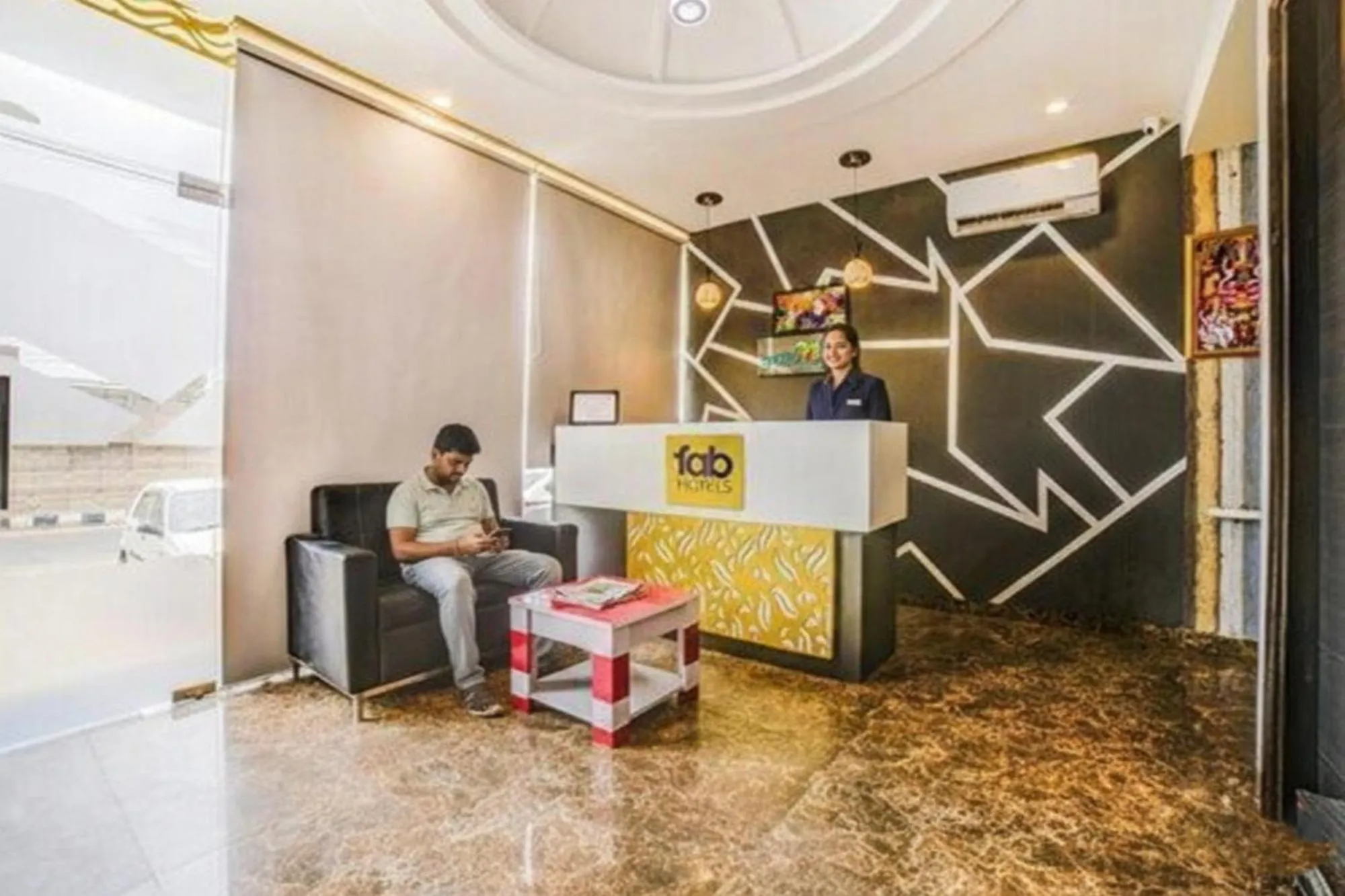 Lobby or reception in FabHotel Diamond Zirakpur