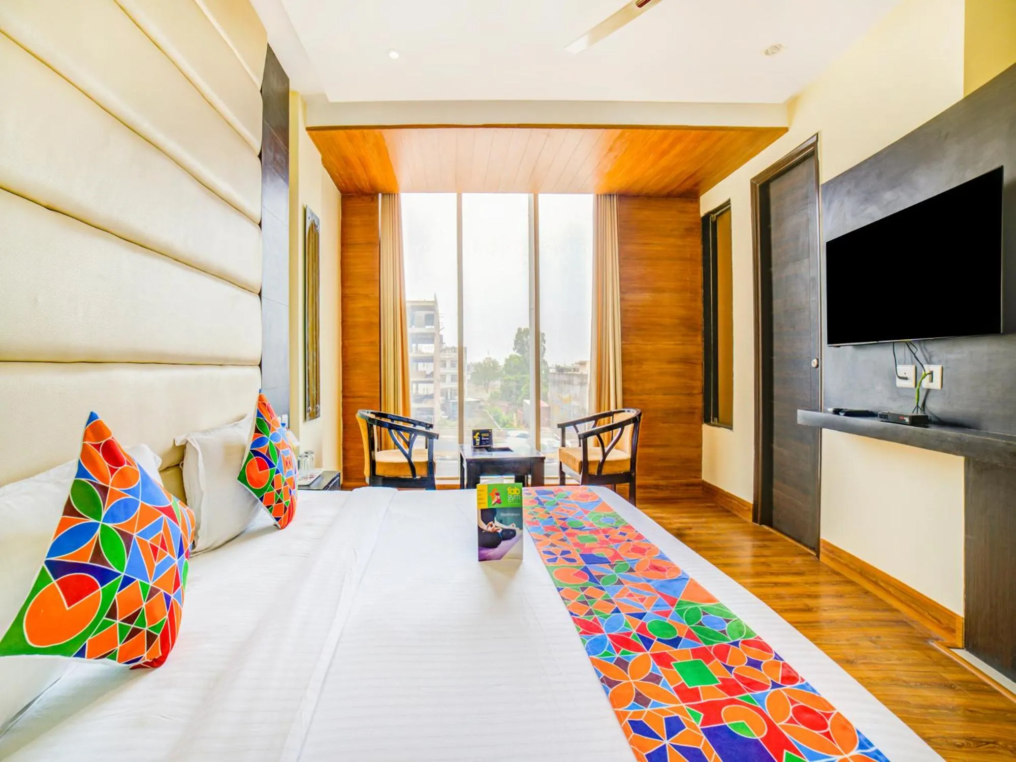 Bed in FabHotel Diamond Zirakpur