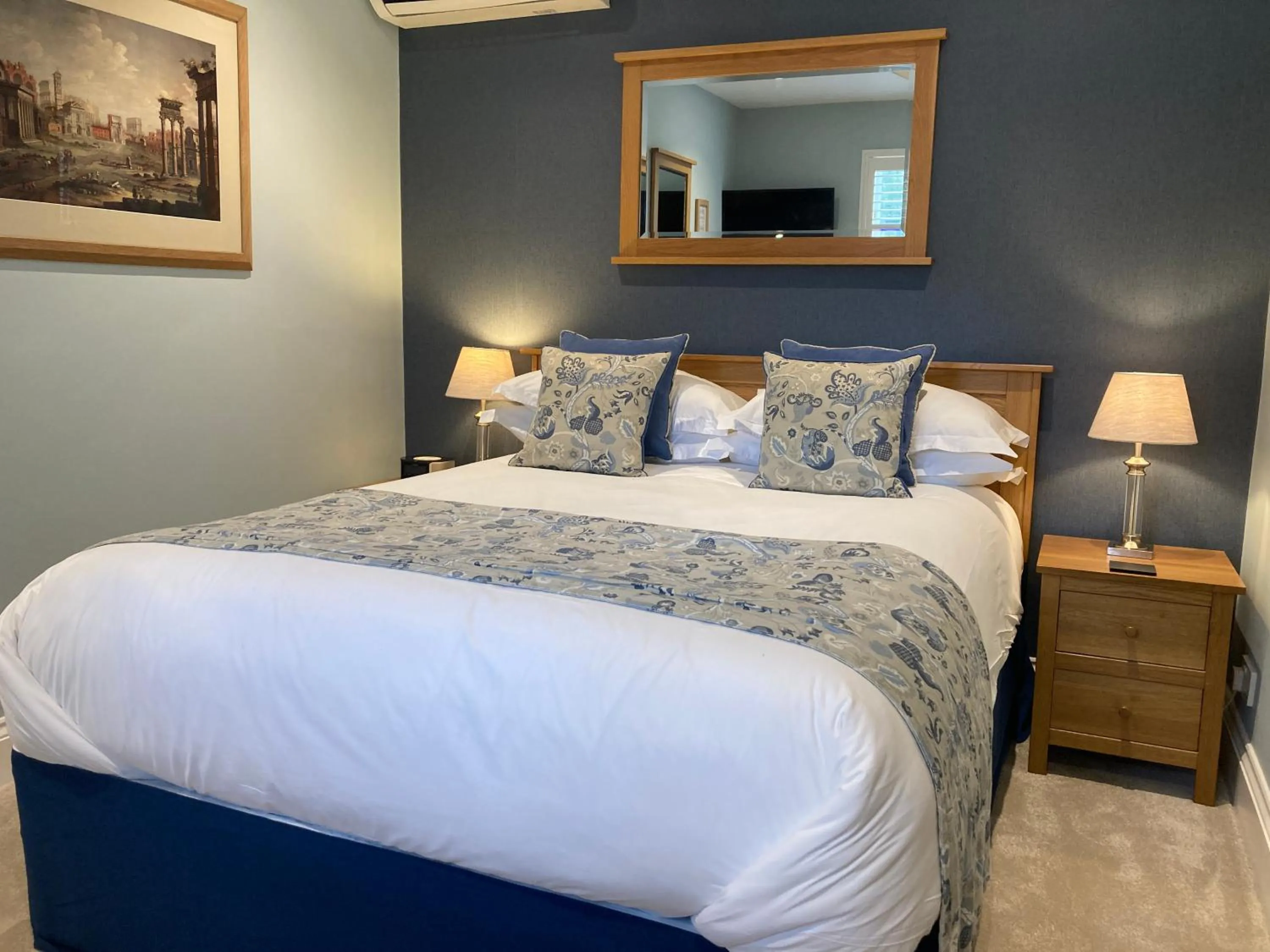 Bed in Chestnuts House Boutique B&B