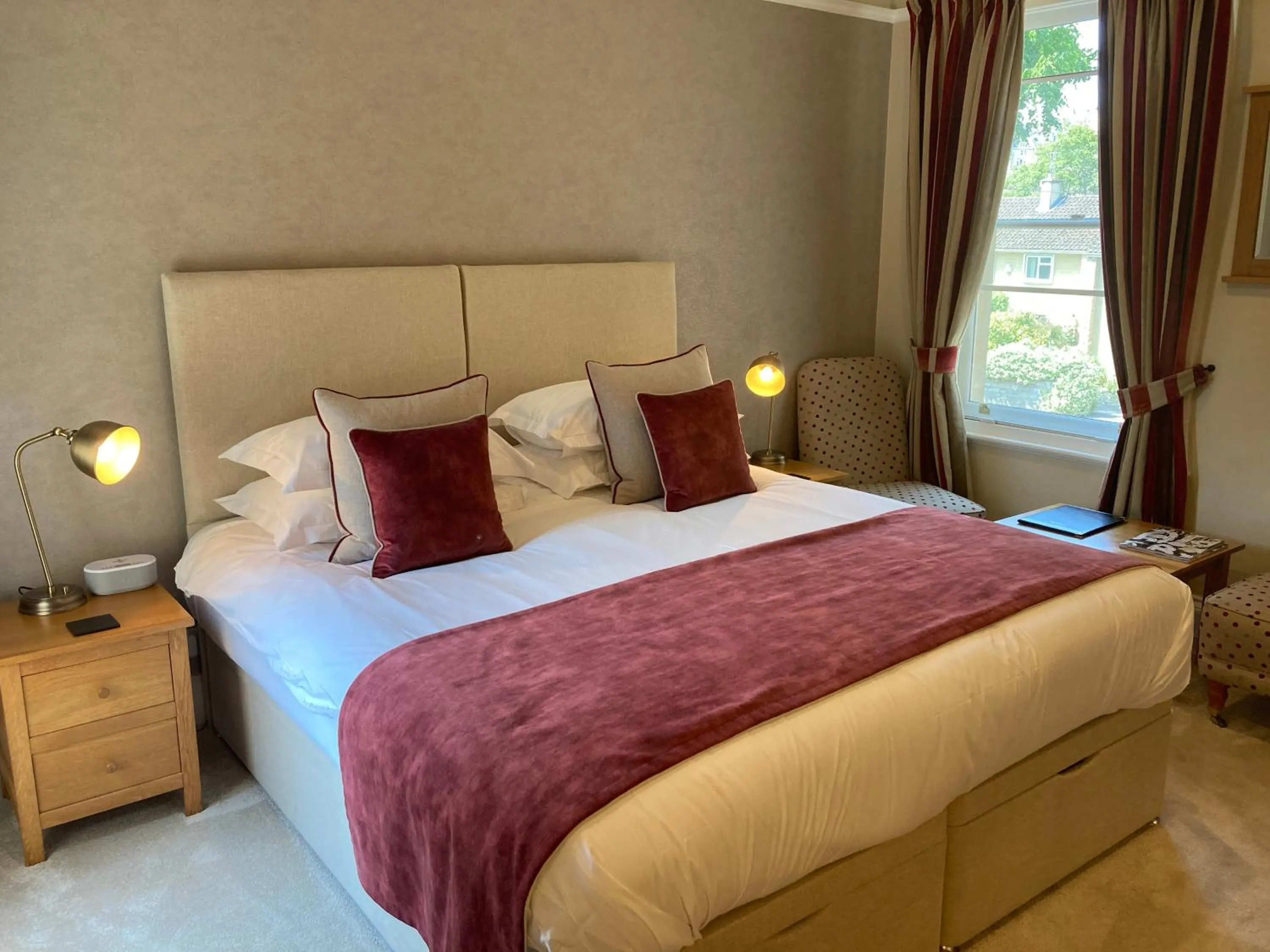 Bed in Chestnuts House Boutique B&B