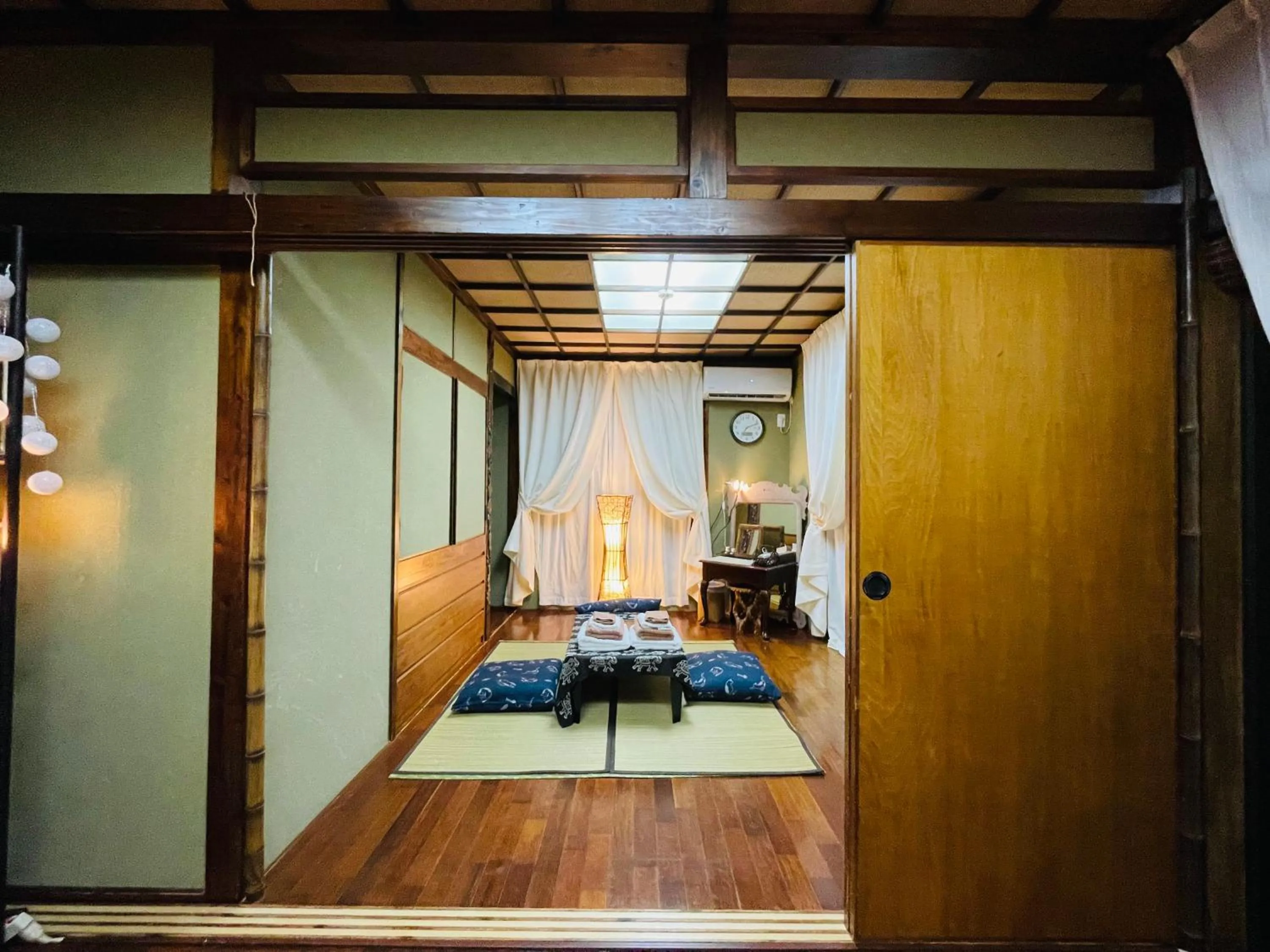 Milk-ya Women-Only Guest House