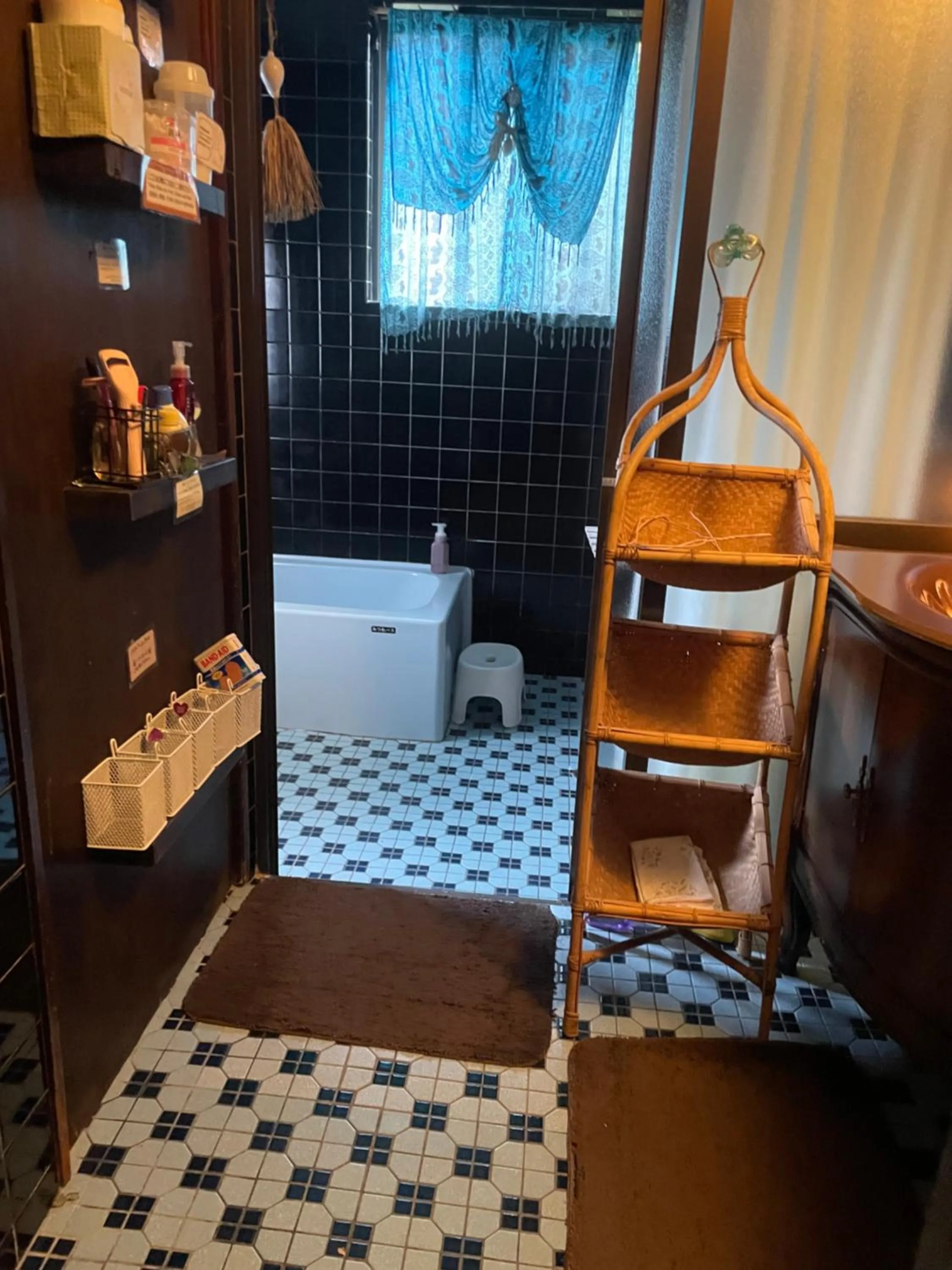 Shower in Milk-ya Women-Only Guest House