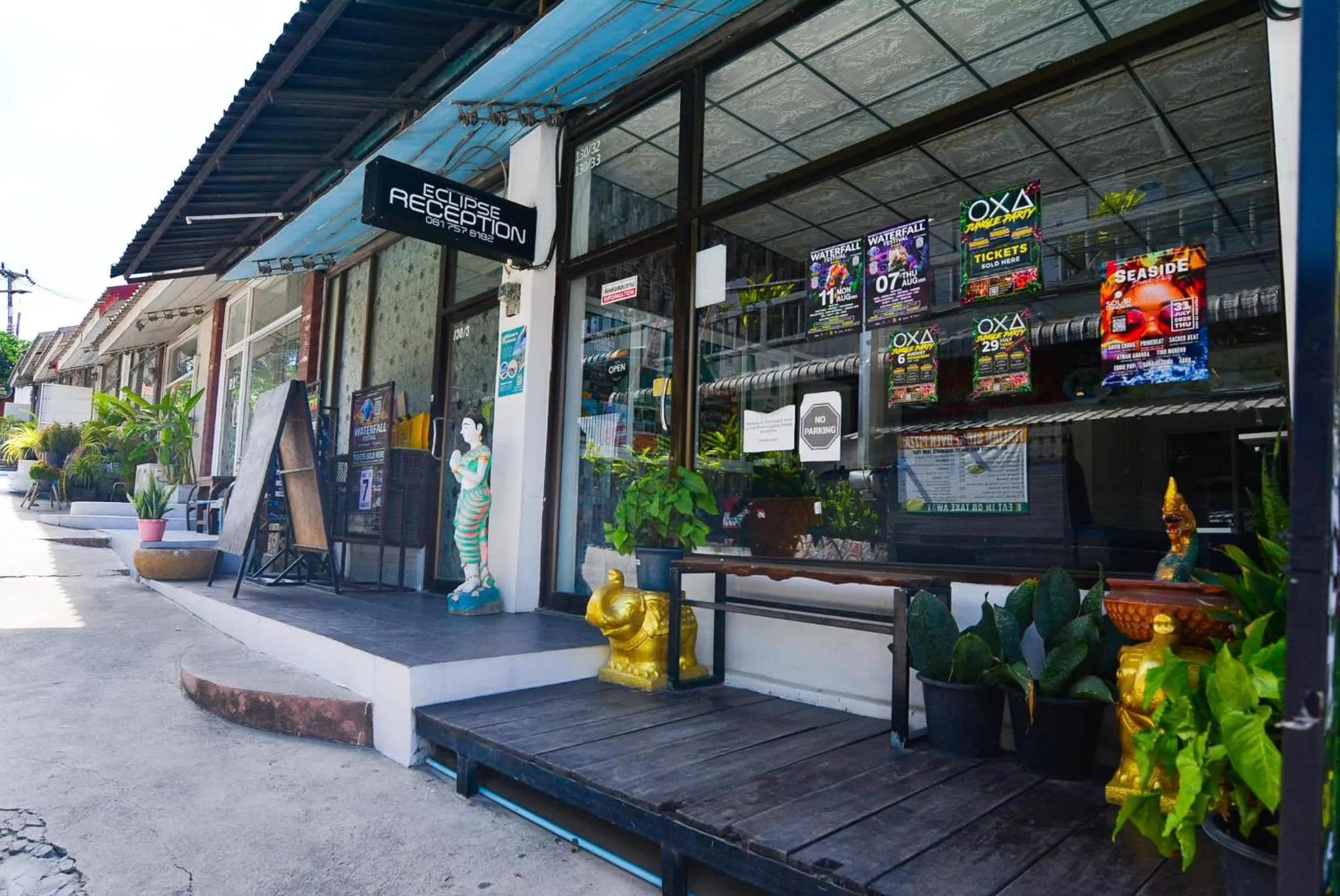 Property building in Eclipse Hostel and Bar