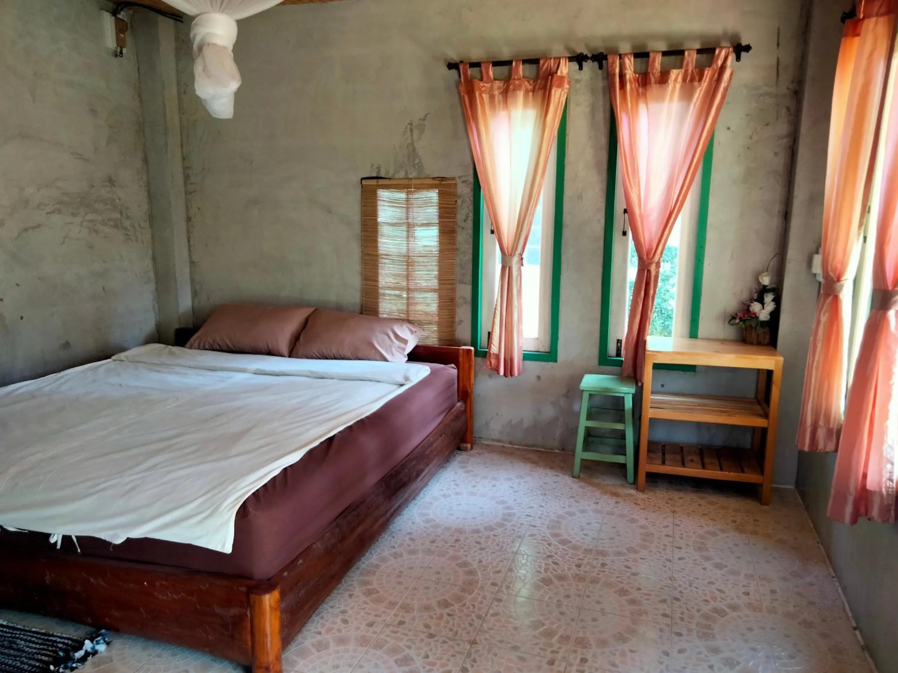 Bed in Rainbow House Pai