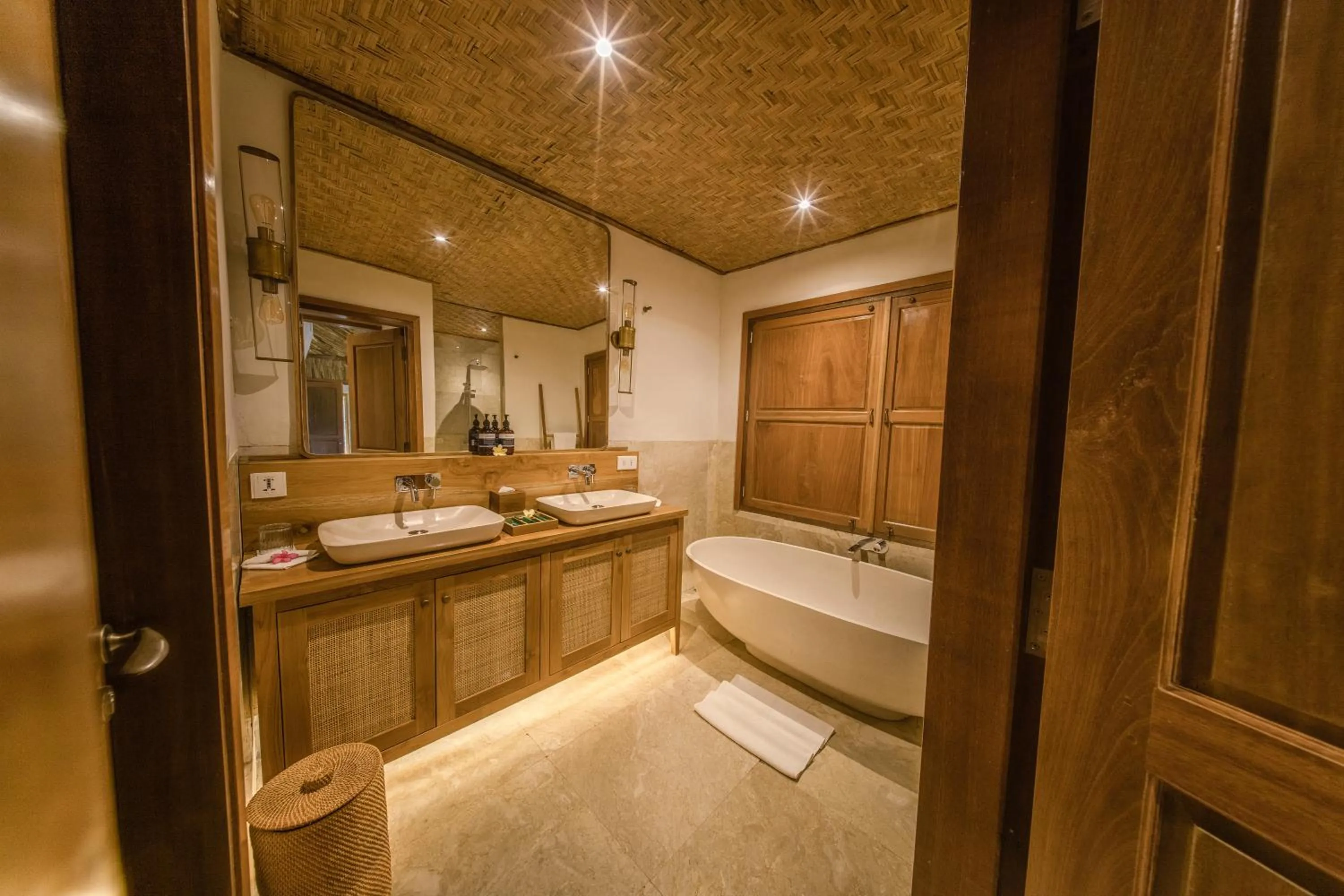 Bath in The Mesare Eco Resort