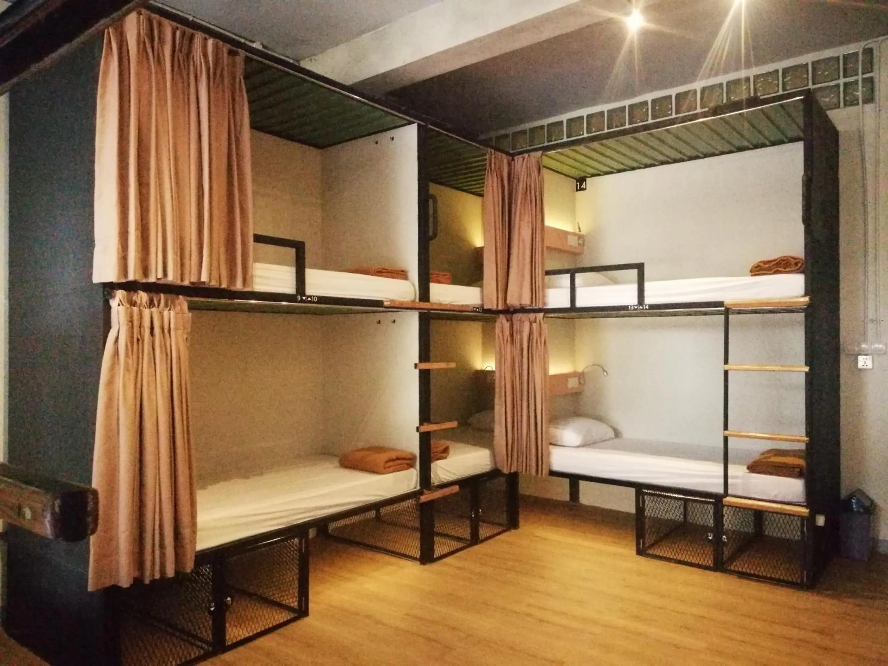 Bed in PINX'S HOSTEL