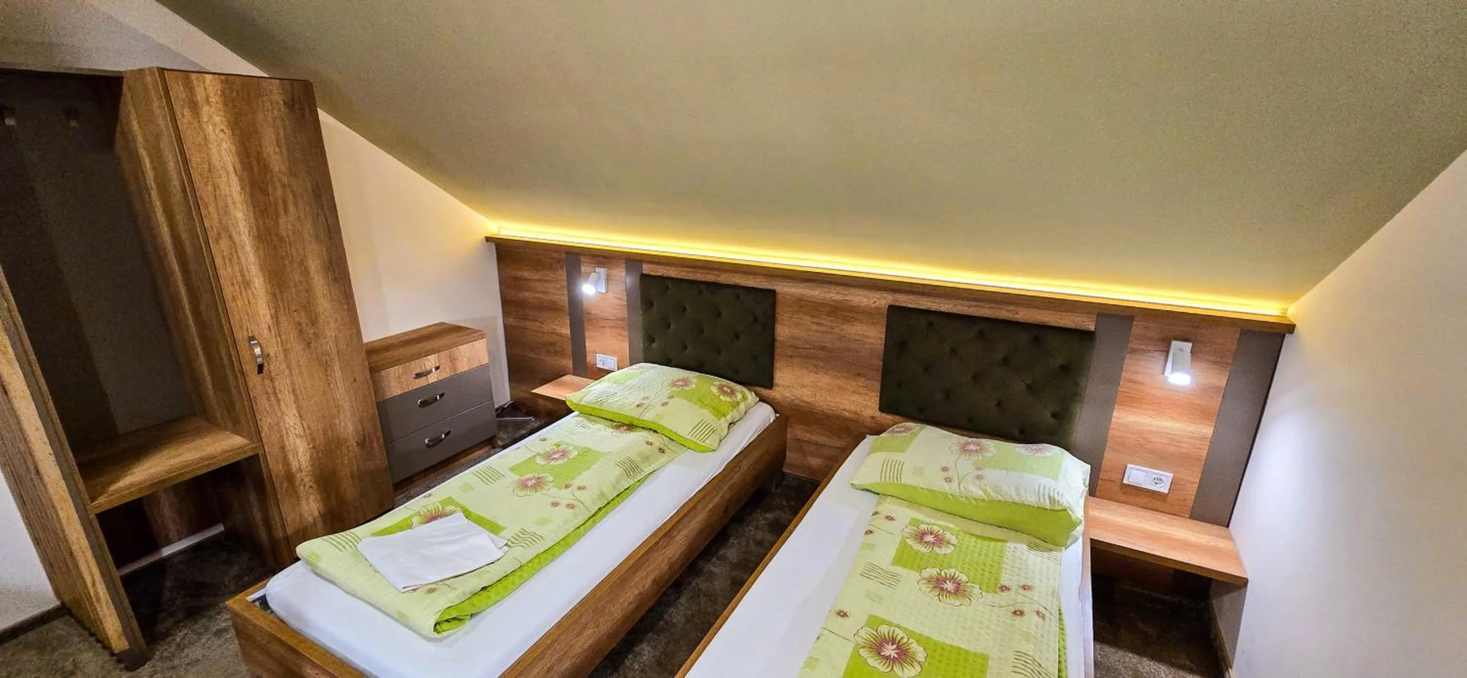 Bed in Bauer Resort Countryside Retreat