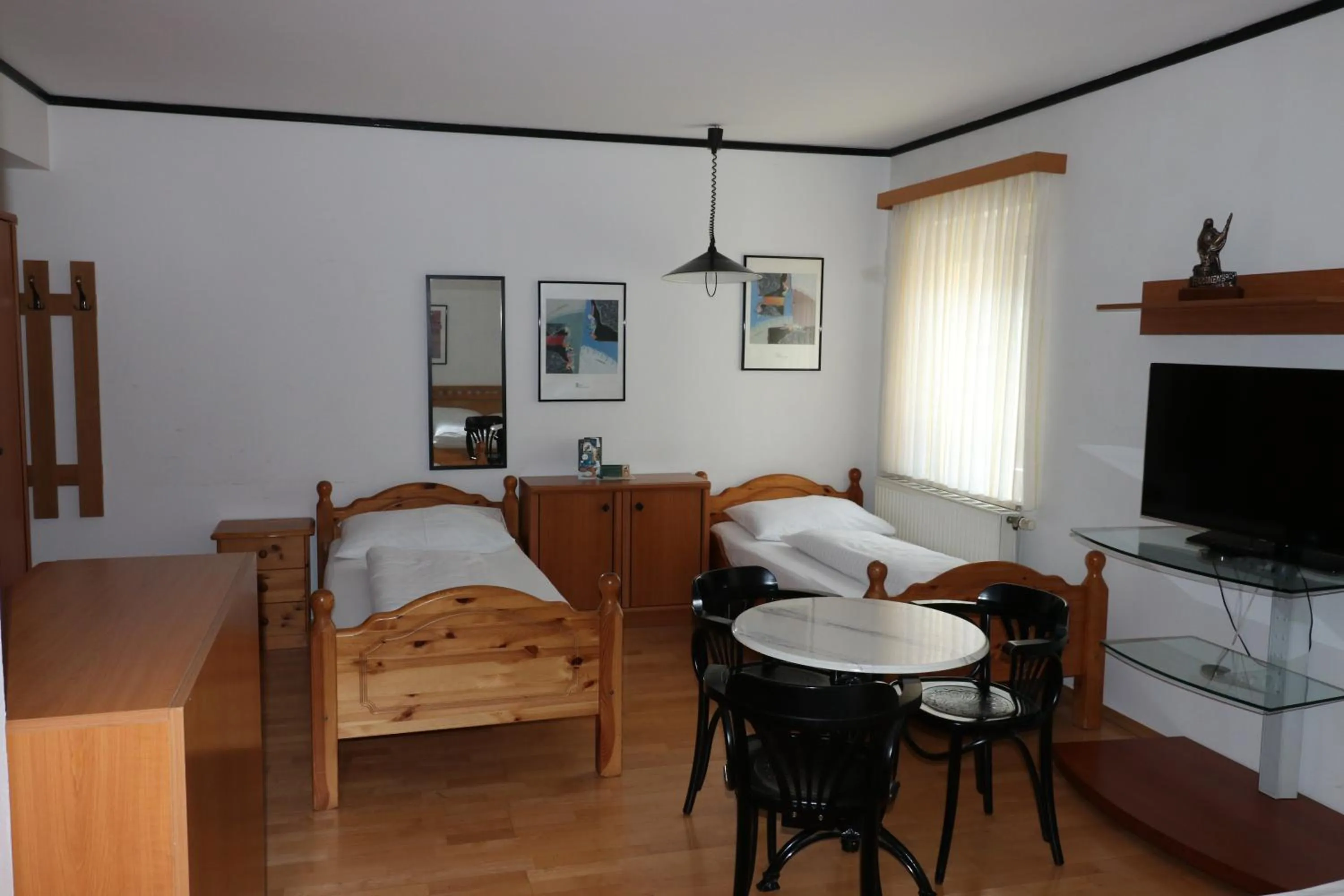 Photo of the whole room, Bed in Schlafgut