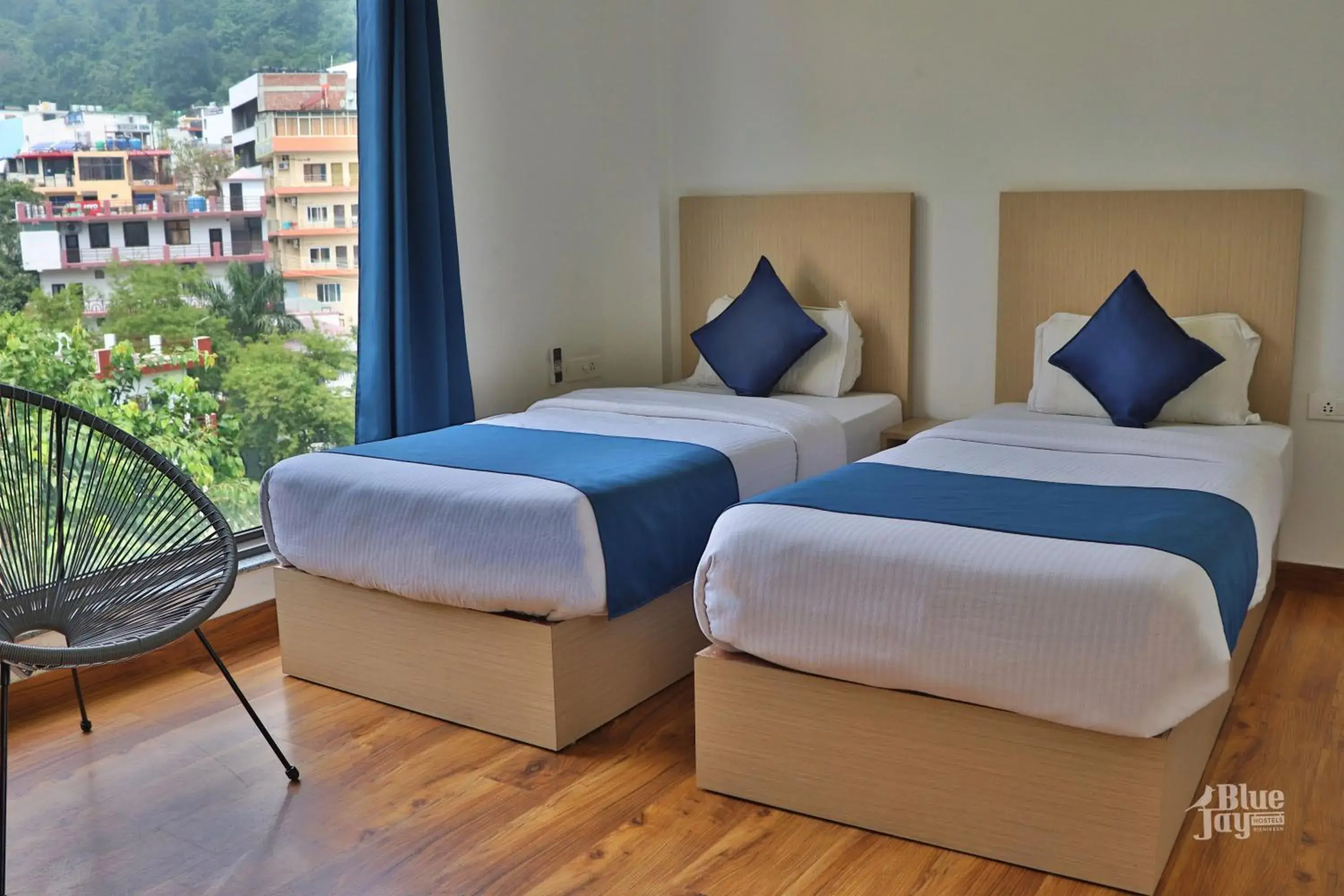 Deluxe Double or Twin Room - single occupancy in The Blue Jay Hostel - Dorms & Rooms Deluxe Double or Twin Room - single occupancy in The Blue Jay Hostel - Dorms & Rooms