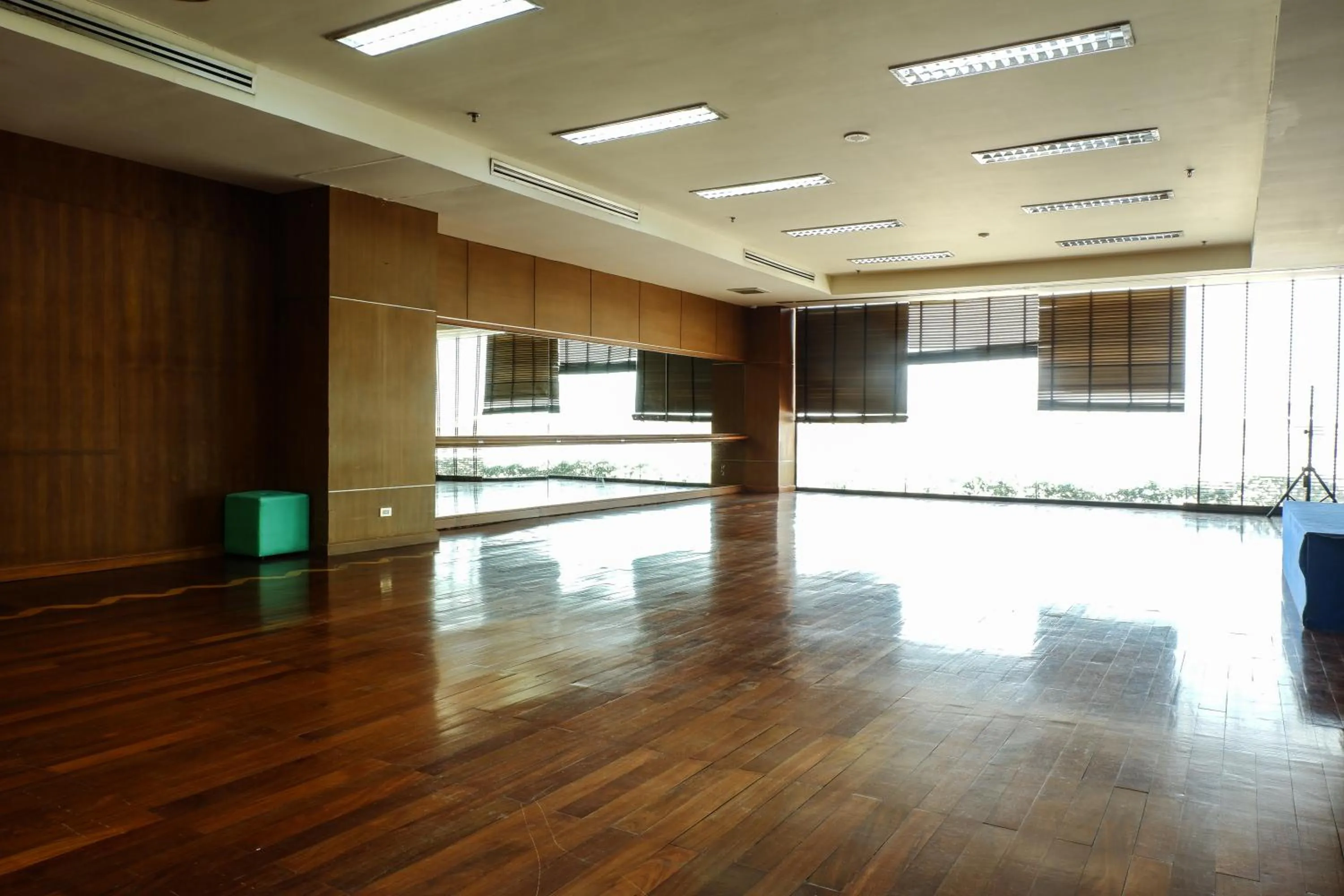 Fitness centre/facilities in The Twin Lotus Hotel