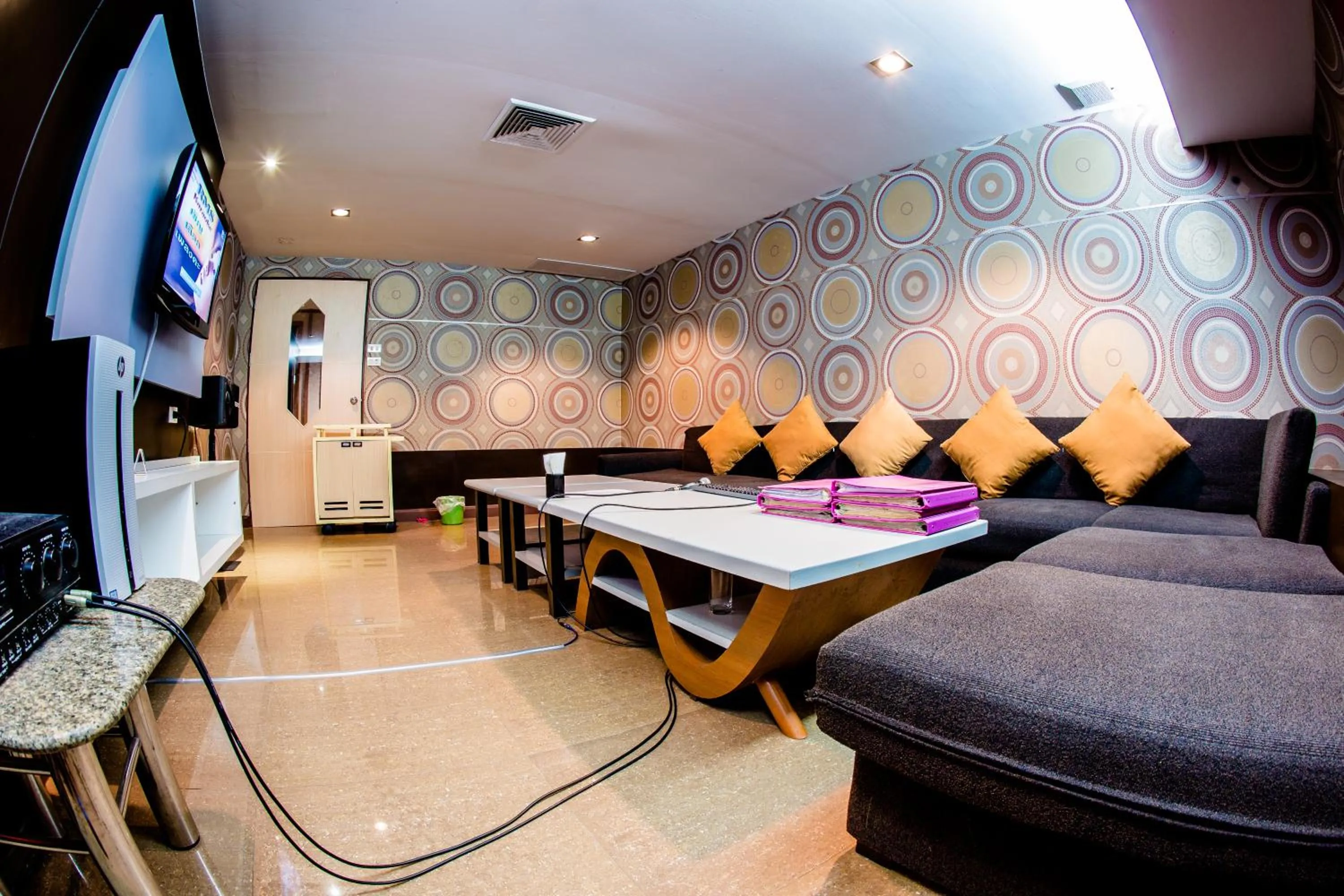 Other, Bed in The Twin Lotus Hotel