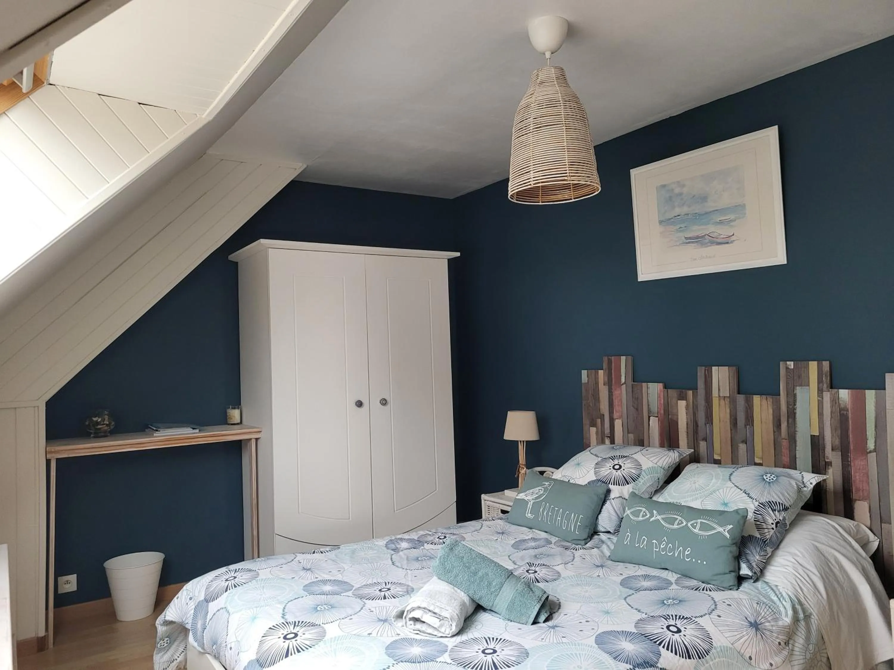 Bedroom, Bed in L'Oustaou du Bodo