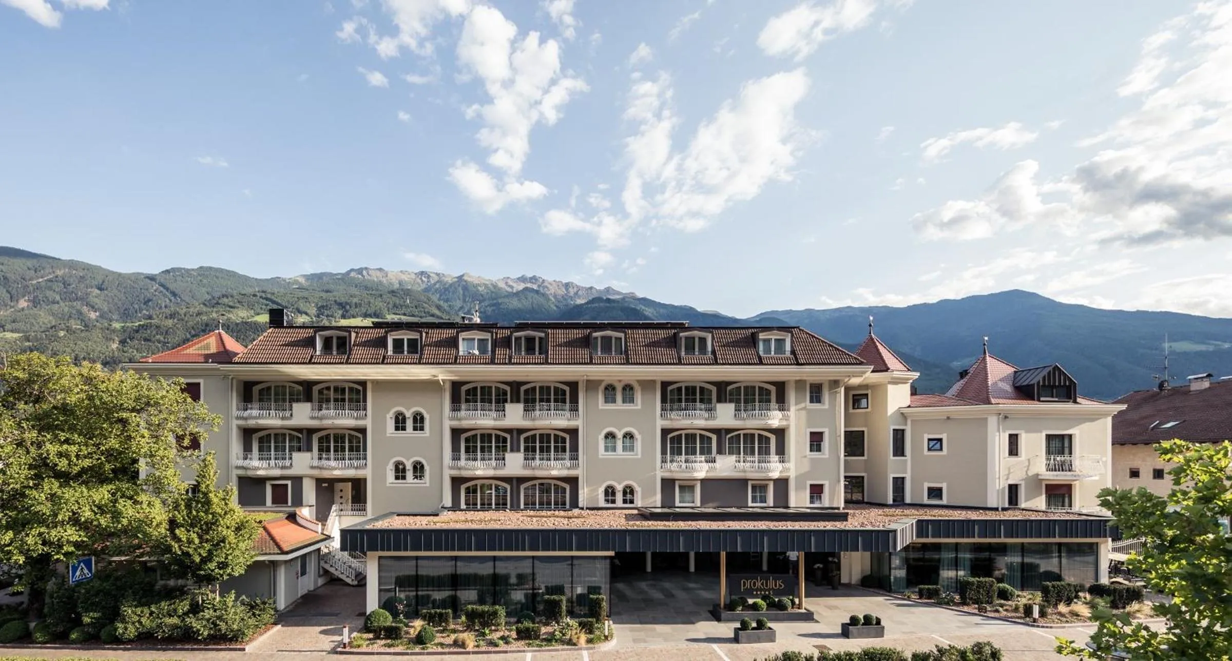 Property building in Hotel Prokulus - Family & Wellness