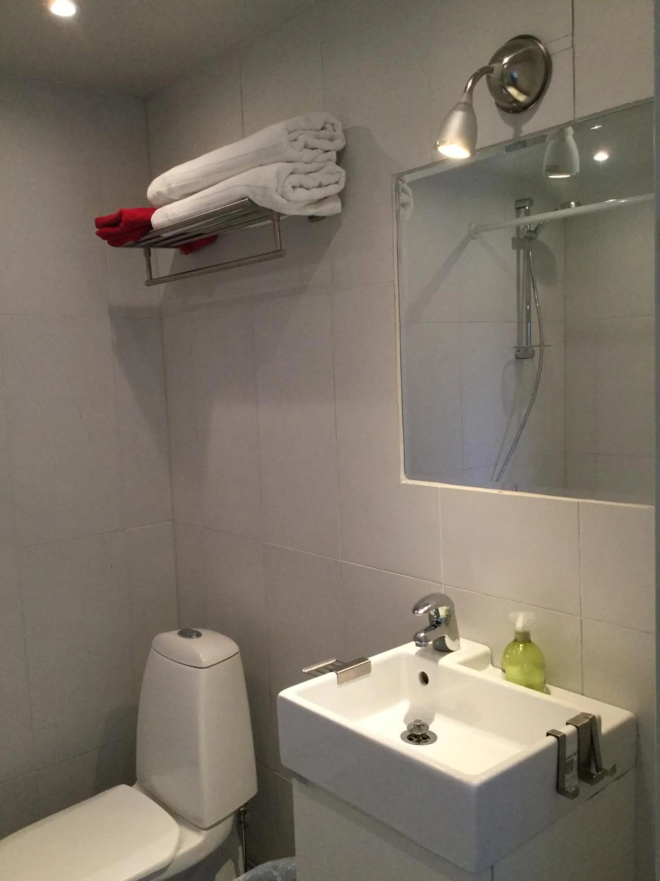 Shower in Mamma Carinas Pensionat B&B