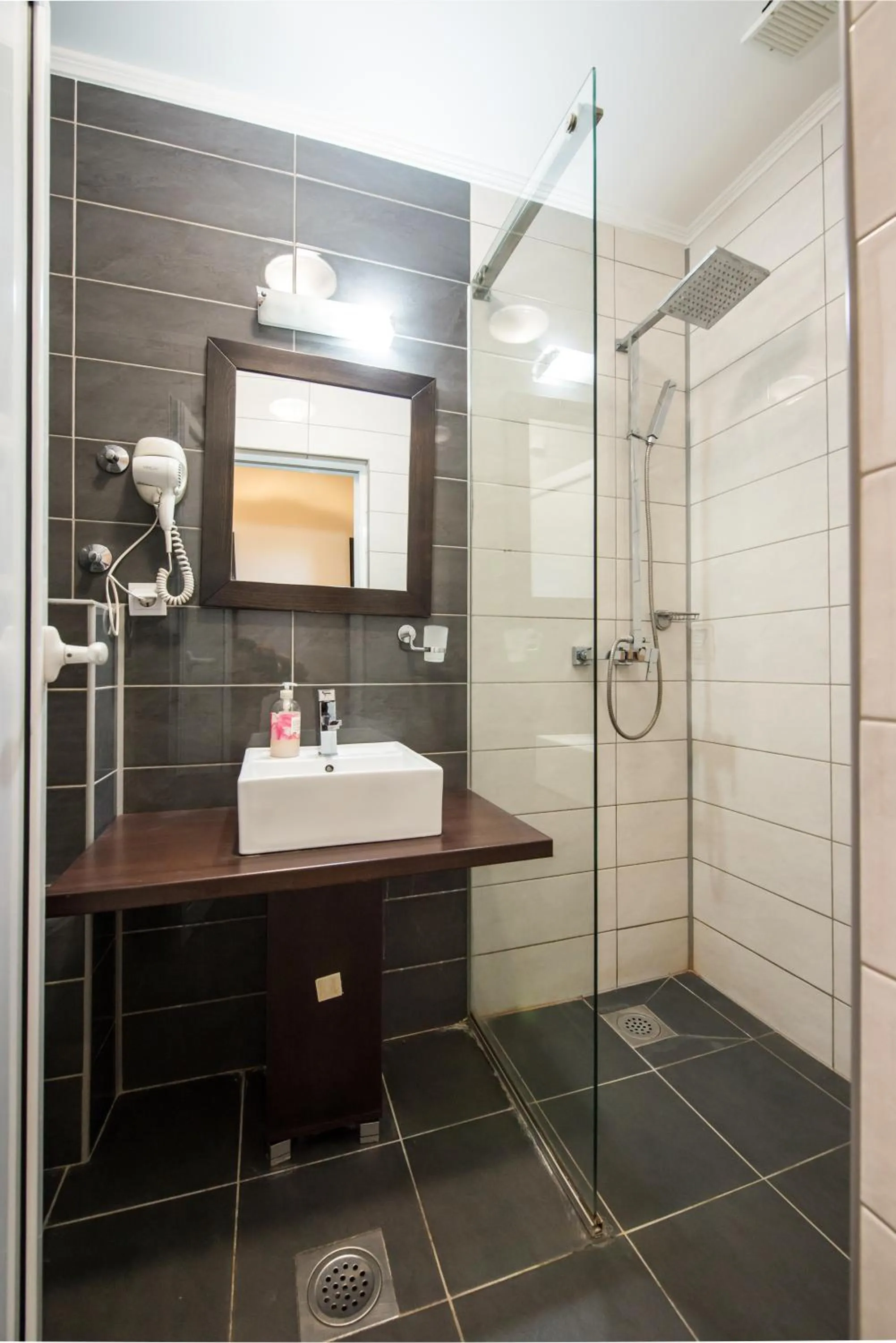 Shower in Villa Milano
