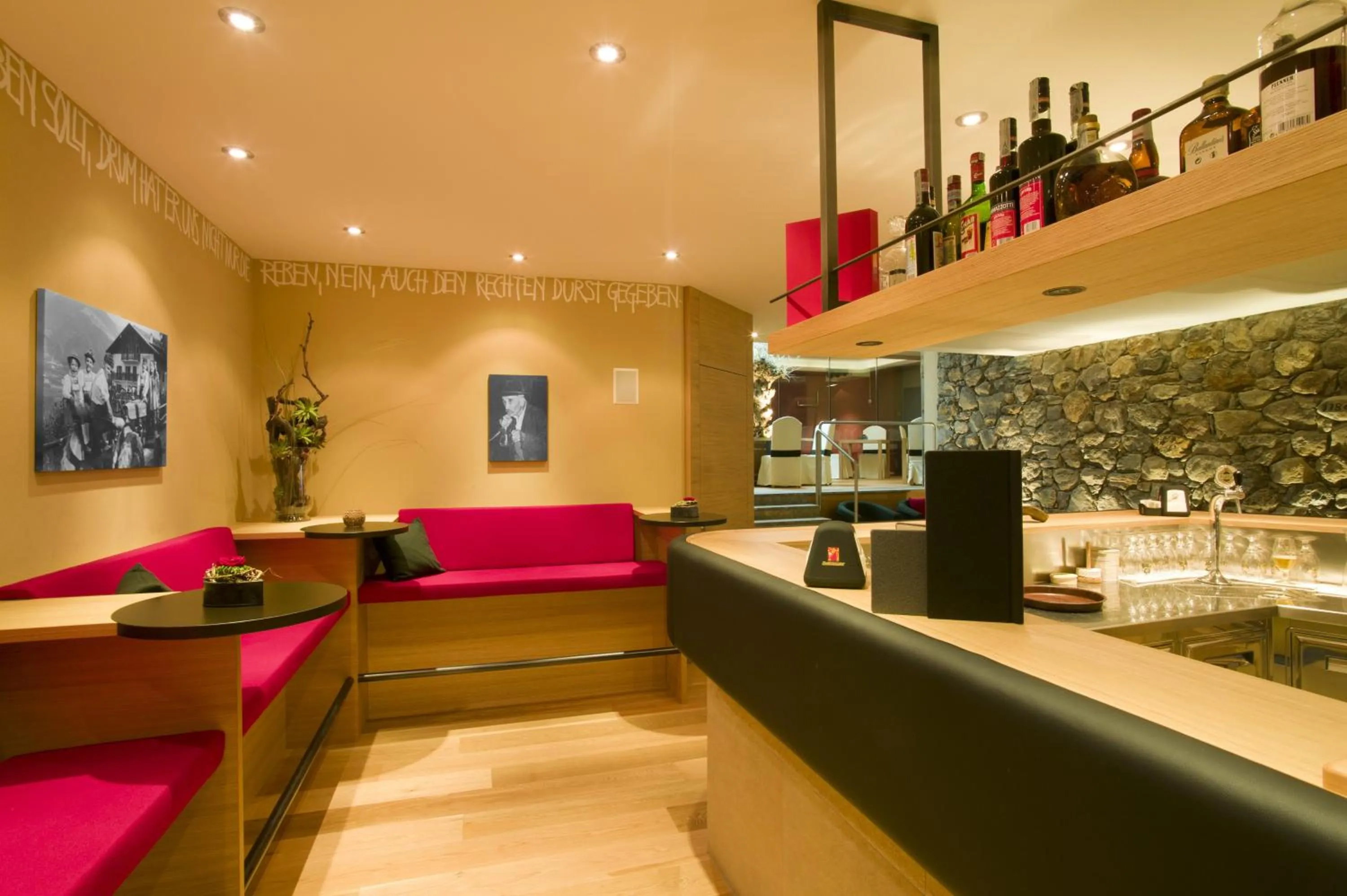 Lounge or bar in Hotel Weingut Innerleiterhof