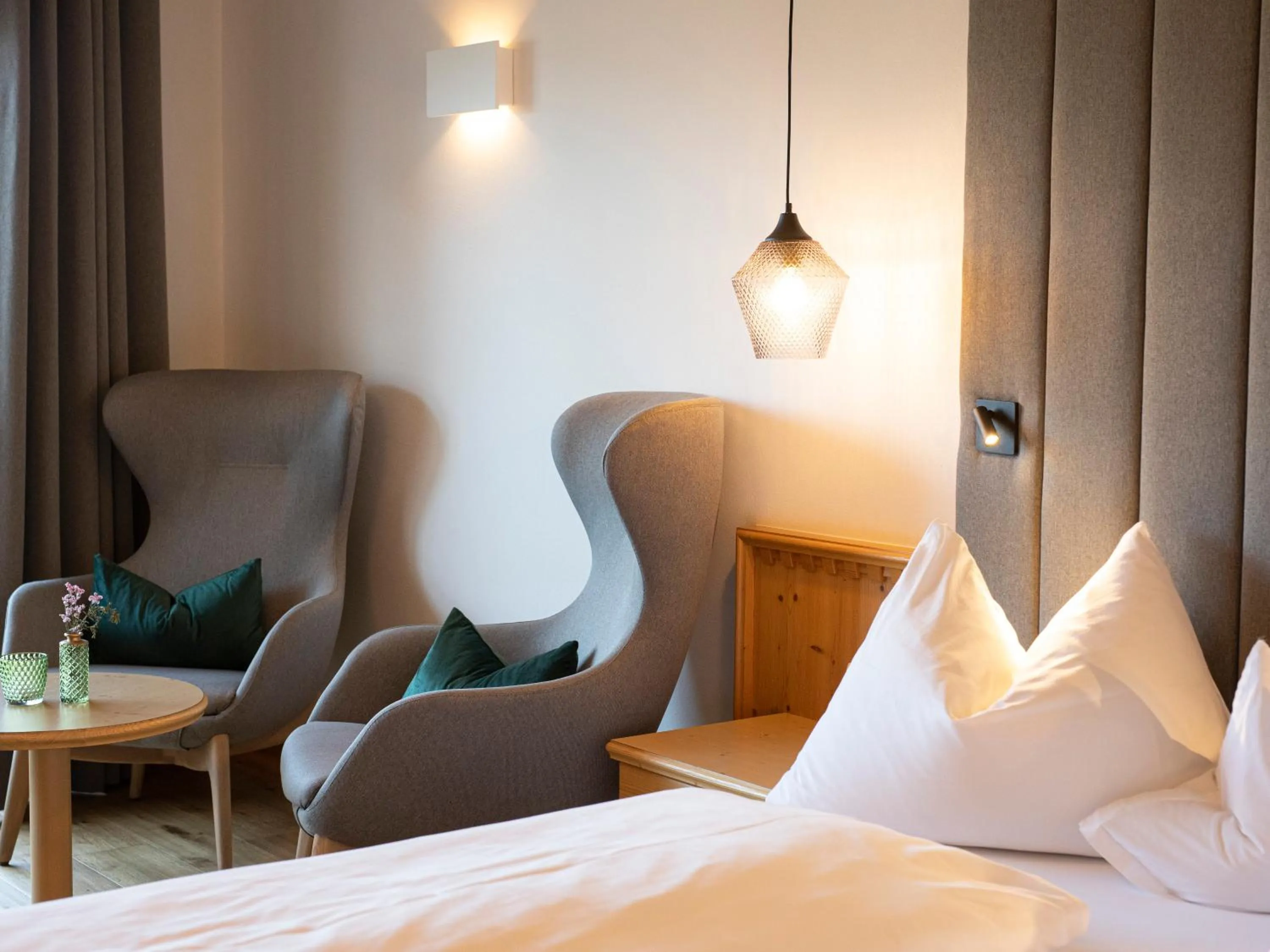 Seating area, Bed in Hotel Weingut Innerleiterhof