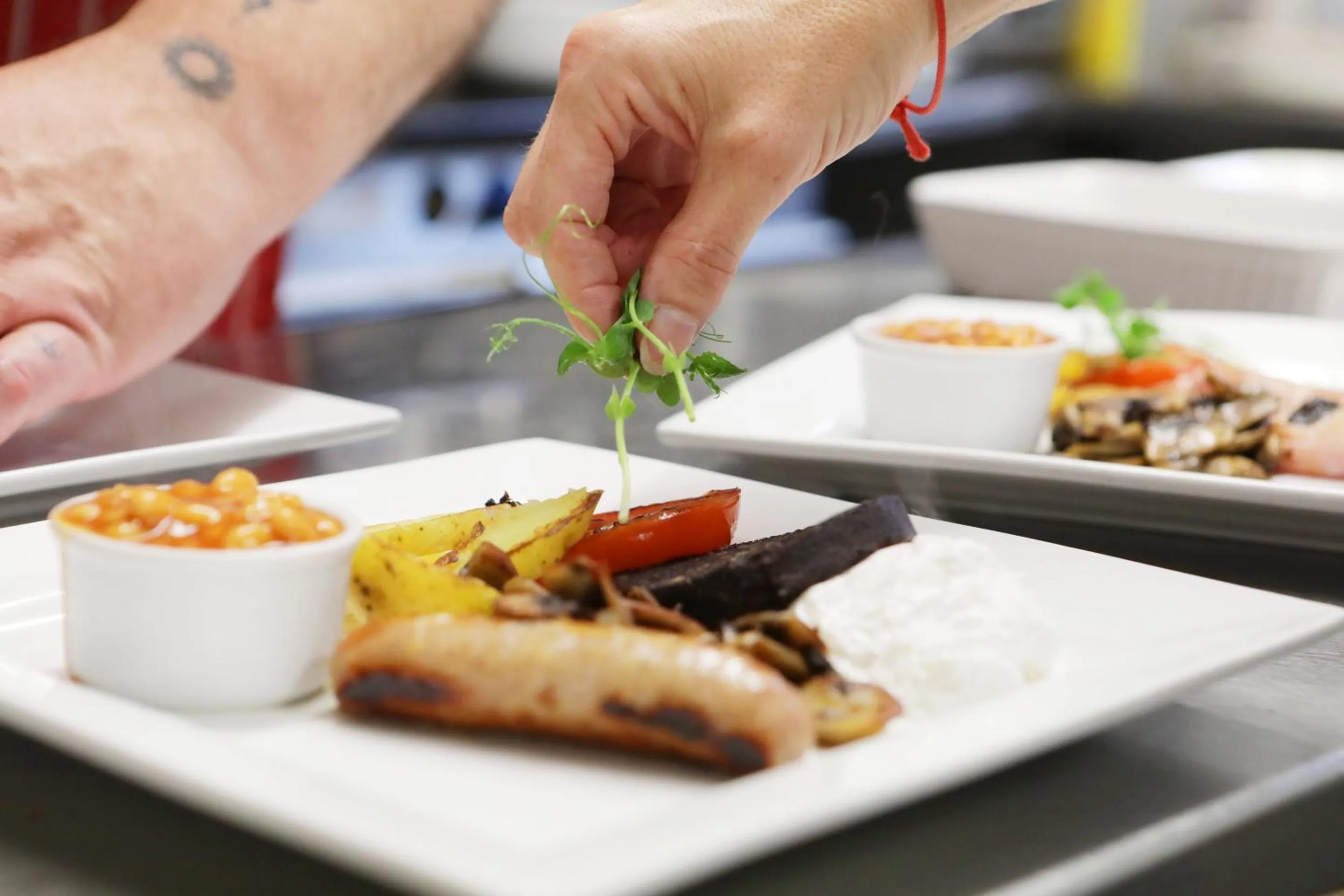 Breakfast in Bryn Woodlands House