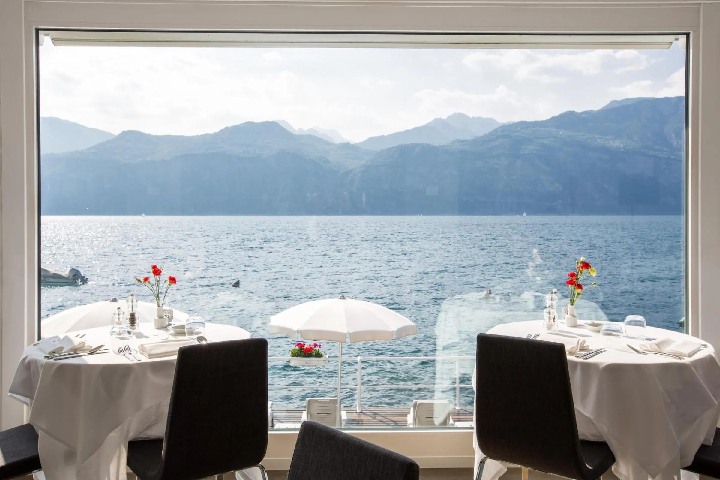 Restaurant/places to eat in Hotel Vega