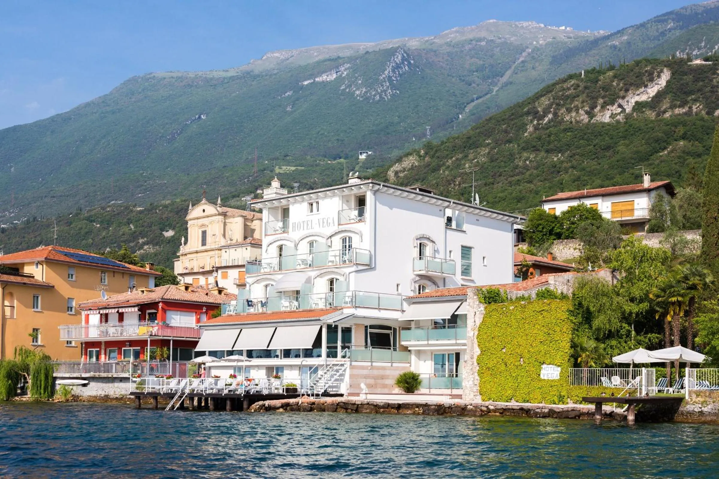 Facade/entrance in Hotel Vega