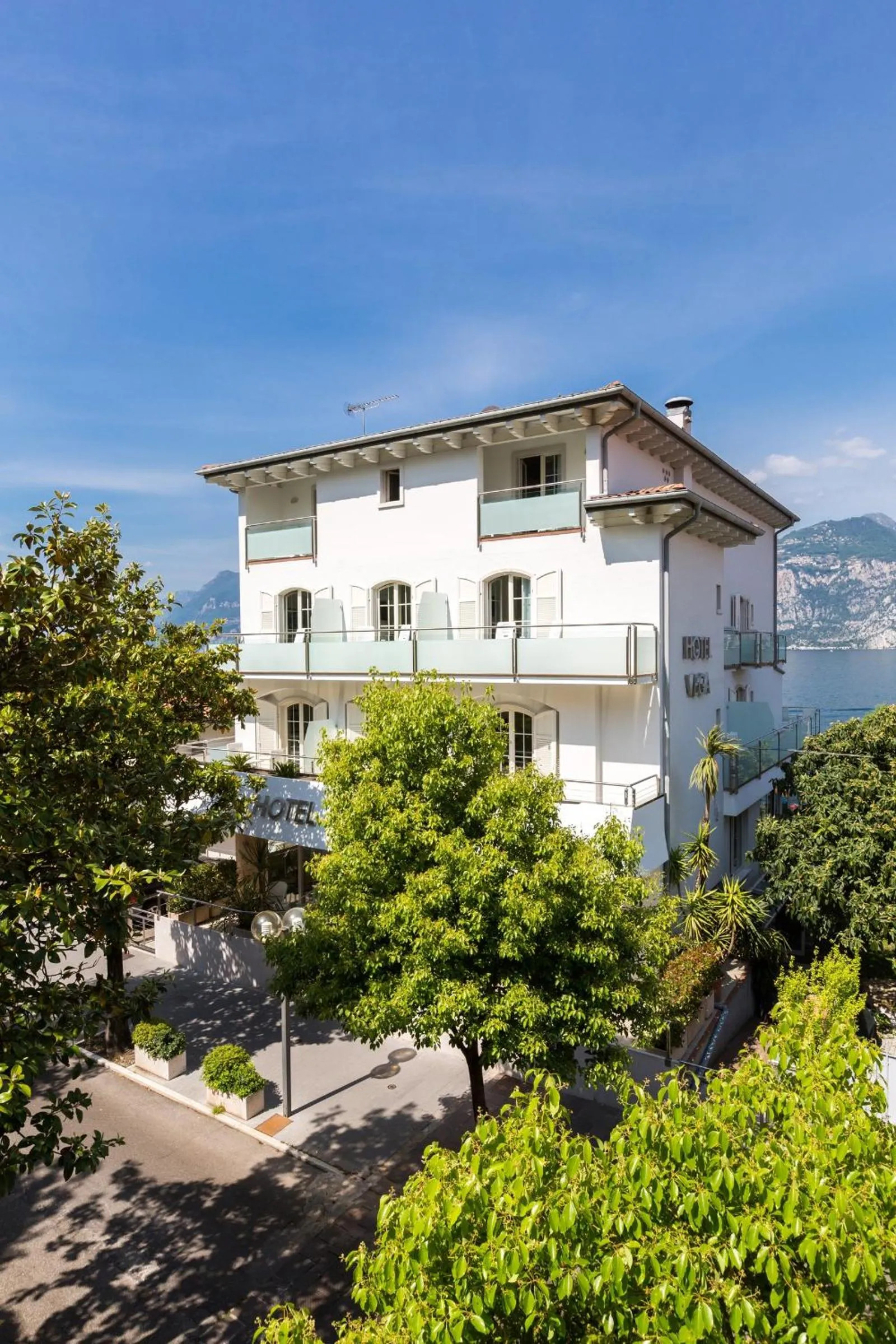 Facade/entrance in Hotel Vega