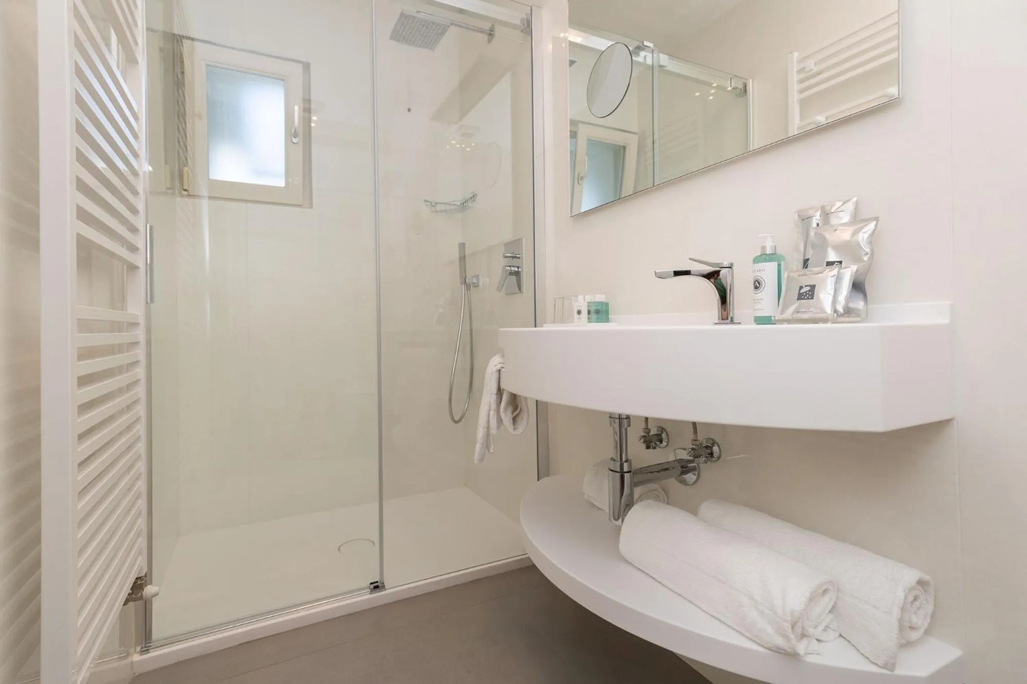 Bathroom in Hotel Vega