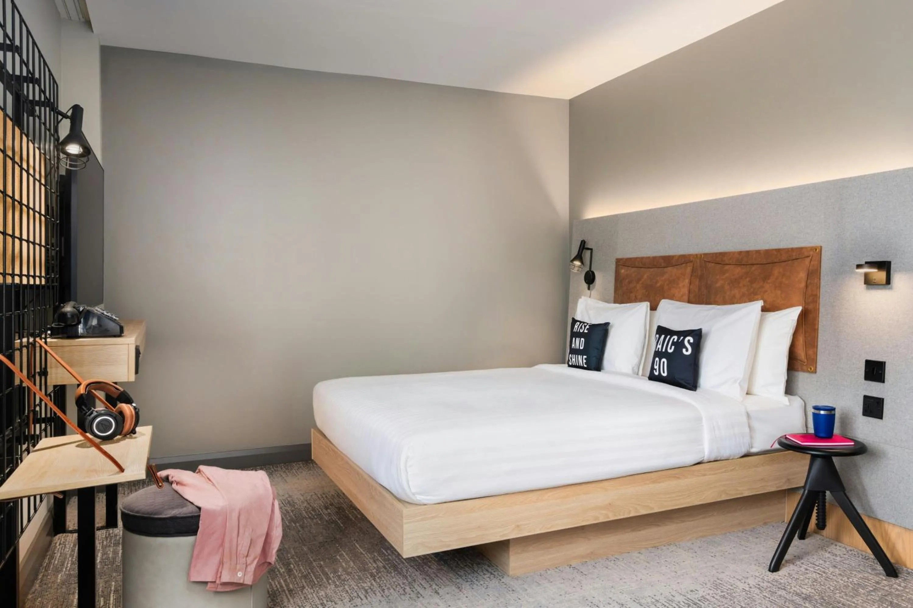 Photo of the whole room, Bed in Moxy Belfast City