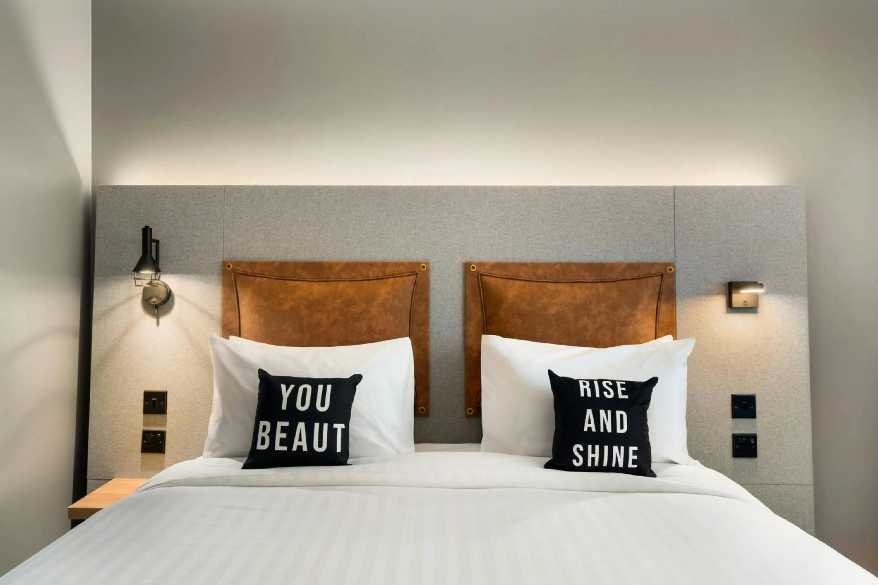 Photo of the whole room, Bed in Moxy Belfast City