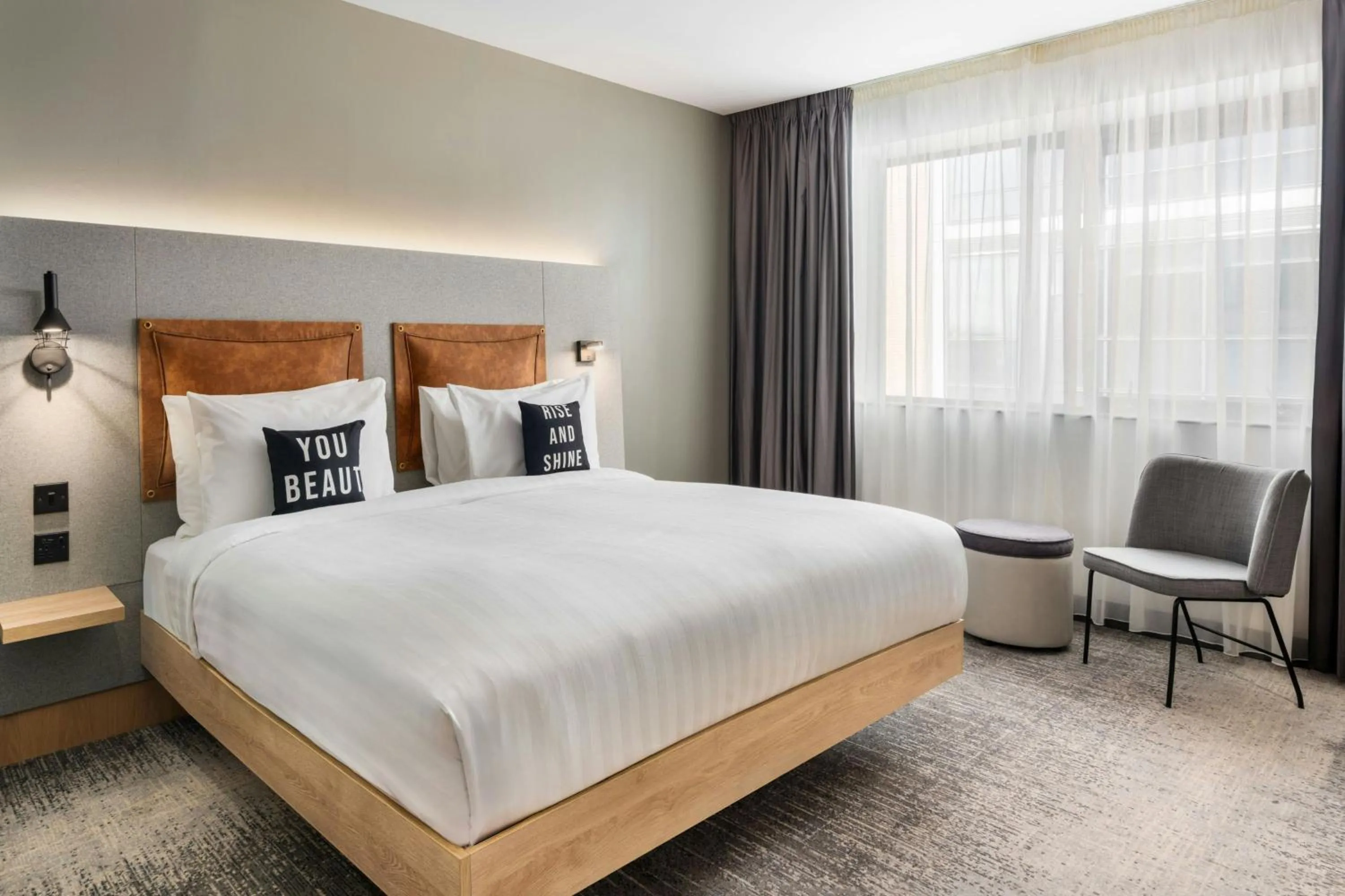 Photo of the whole room, Bed in Moxy Belfast City