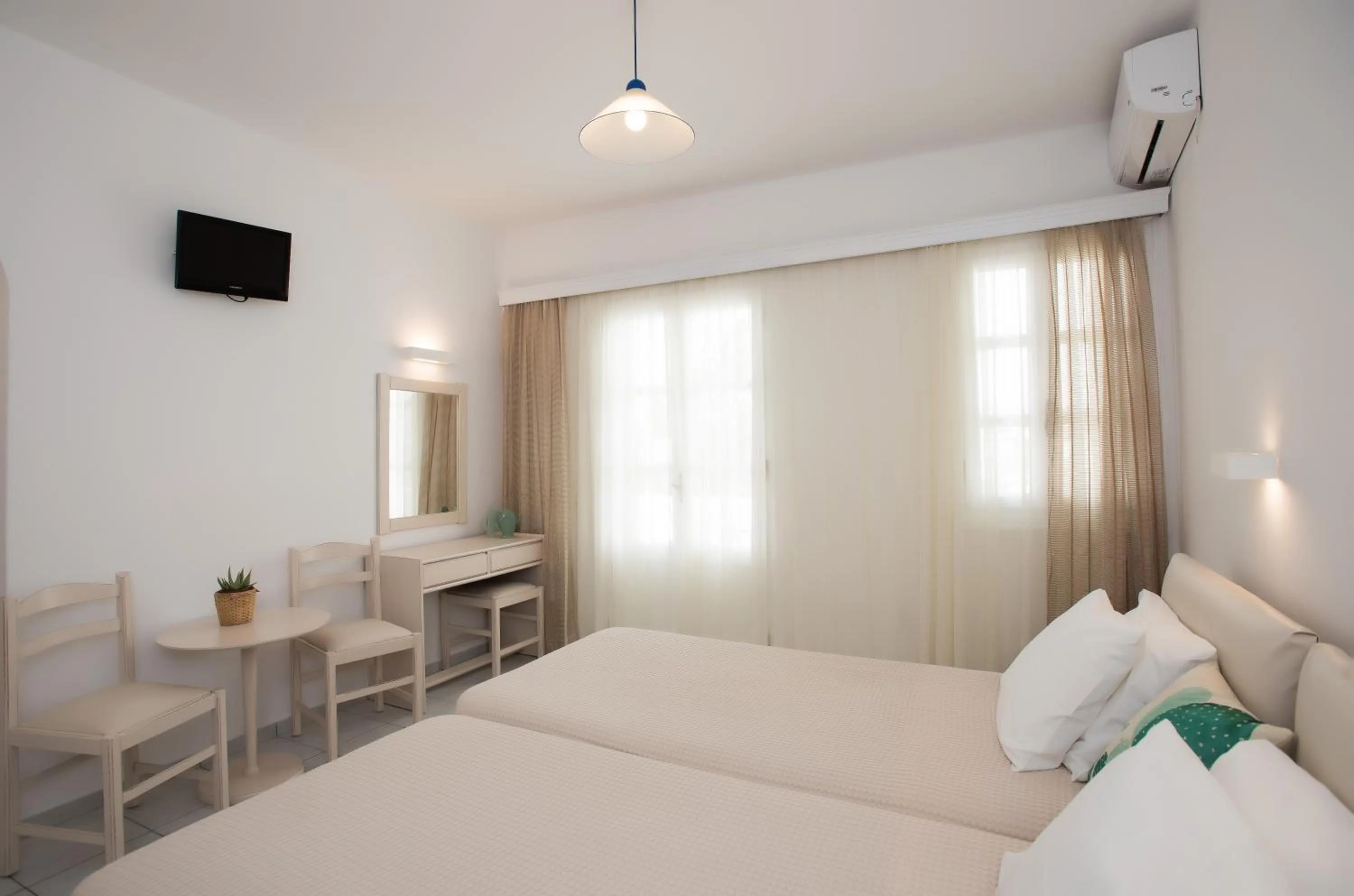 Bed in Hotel Charissi